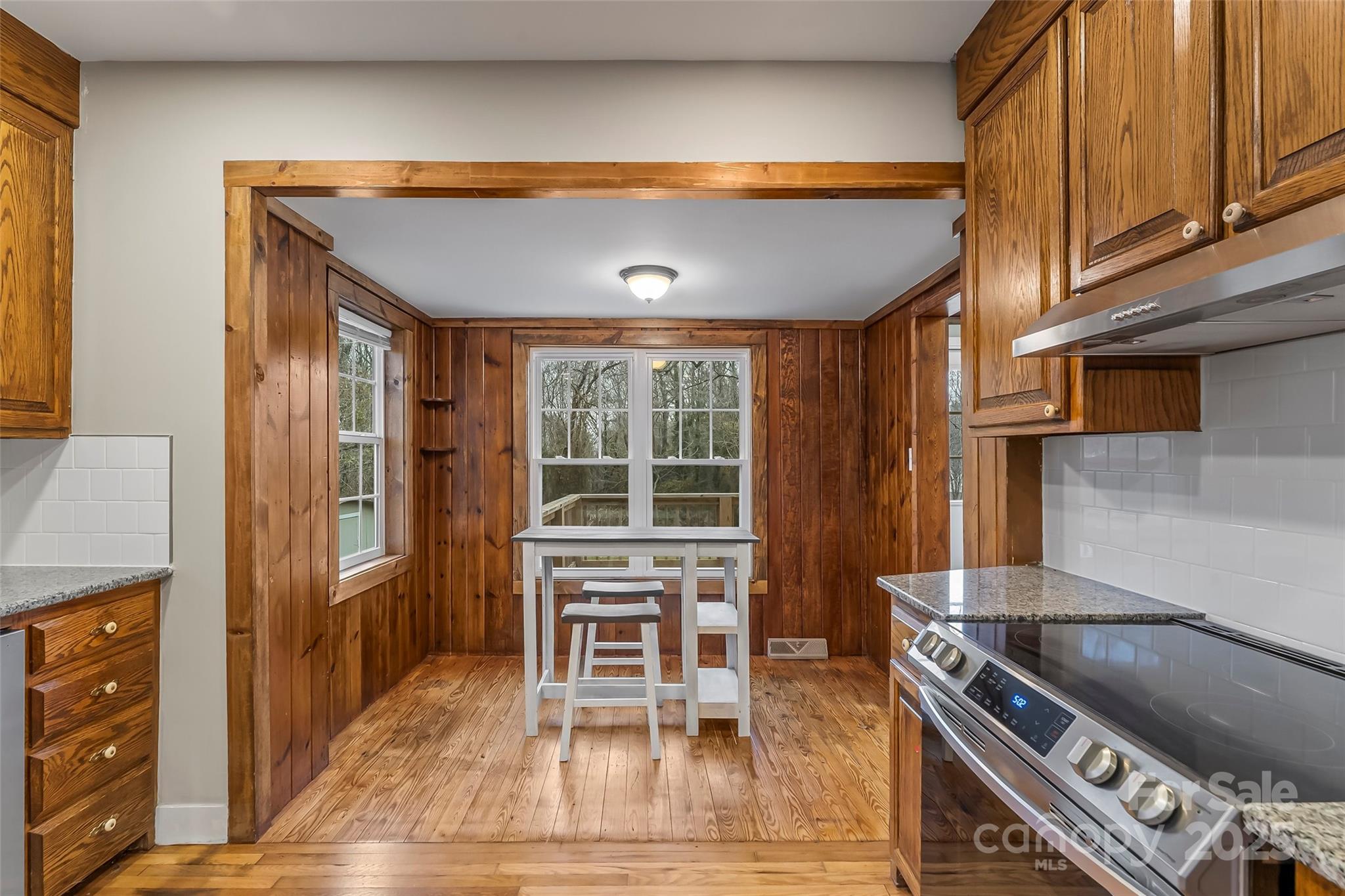 2523 Kool Park Road NE — Hickory