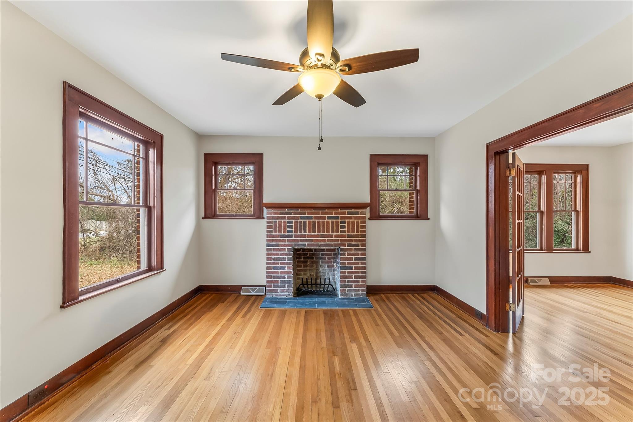 2523 Kool Park Road NE — Hickory