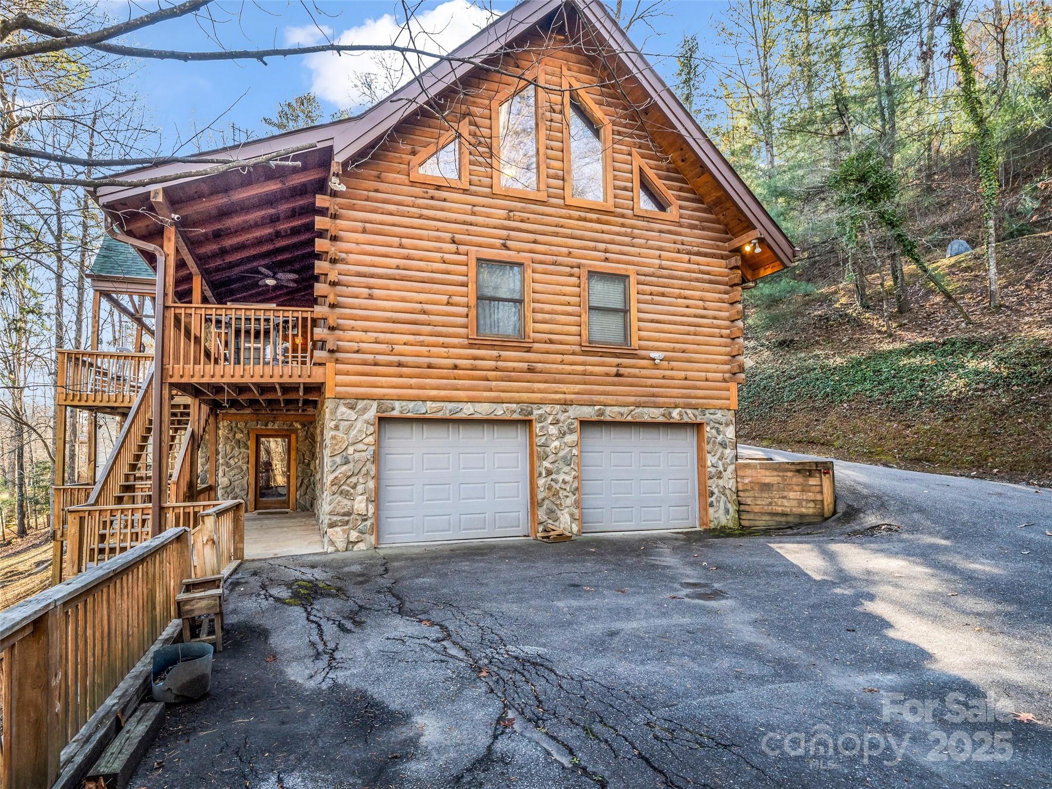 446 Rainbow Circle — Lake Lure