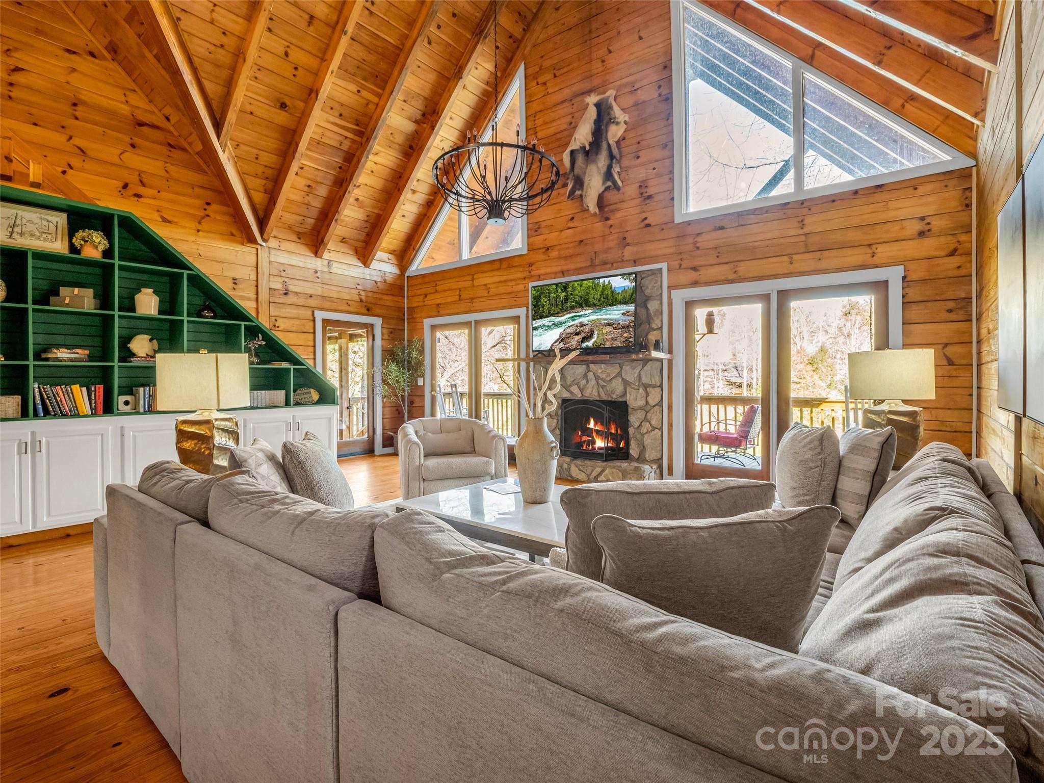 446 Rainbow Circle — Lake Lure