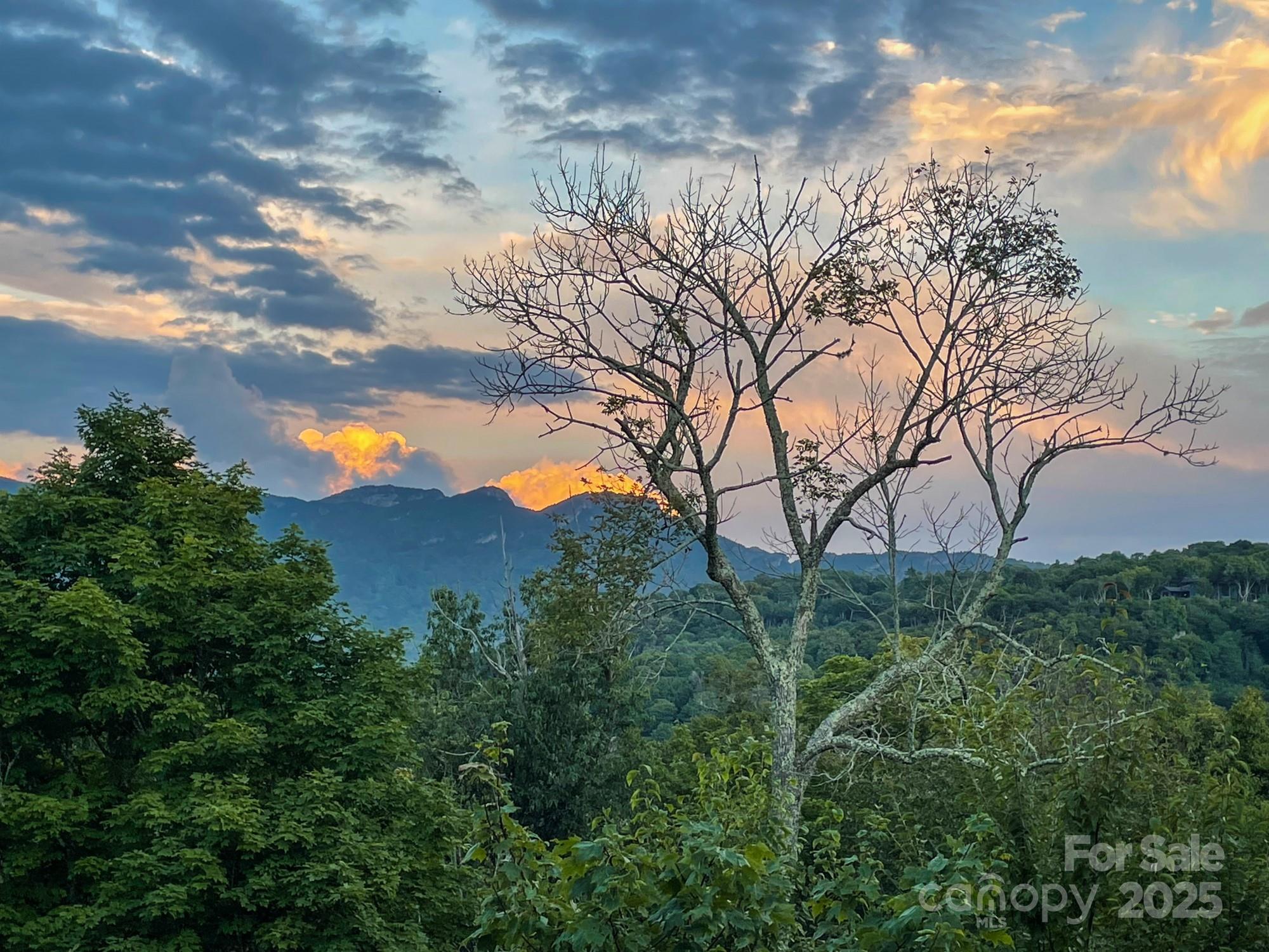 120 Pleasant View Boulevard — Sugar Mountain