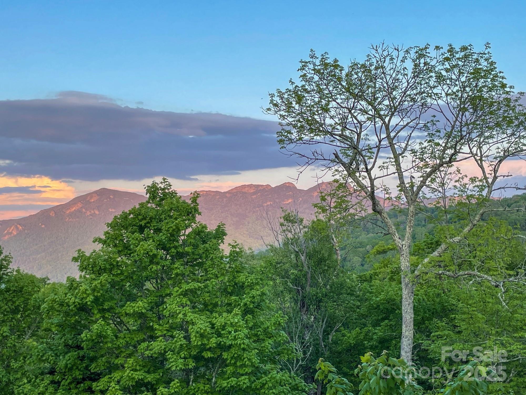 120 Pleasant View Boulevard — Sugar Mountain