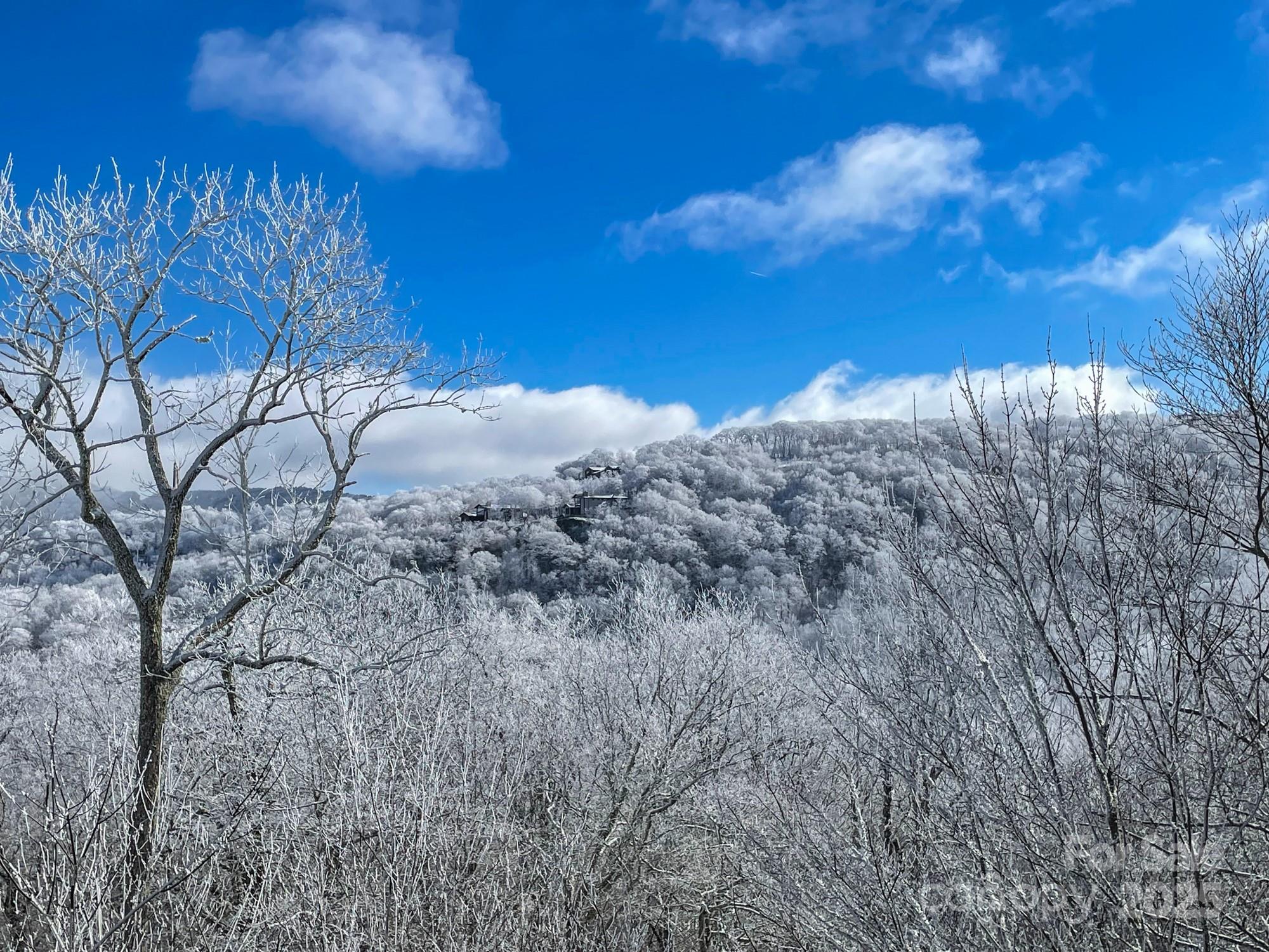 120 Pleasant View Boulevard — Sugar Mountain