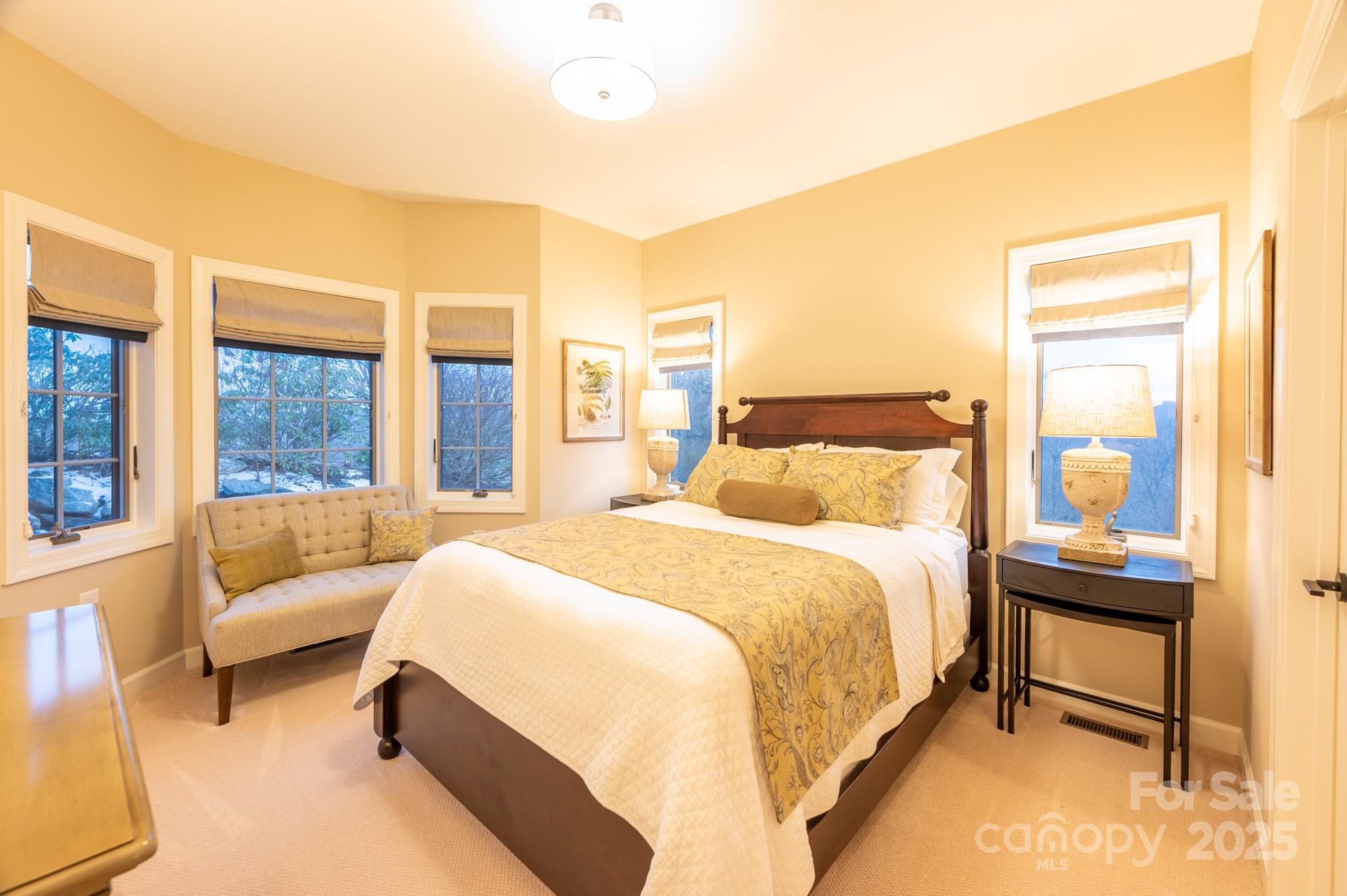 120 Pleasant View Boulevard — Sugar Mountain