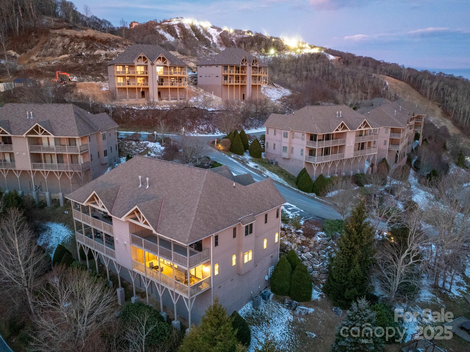 120 Pleasant View Boulevard — Sugar Mountain