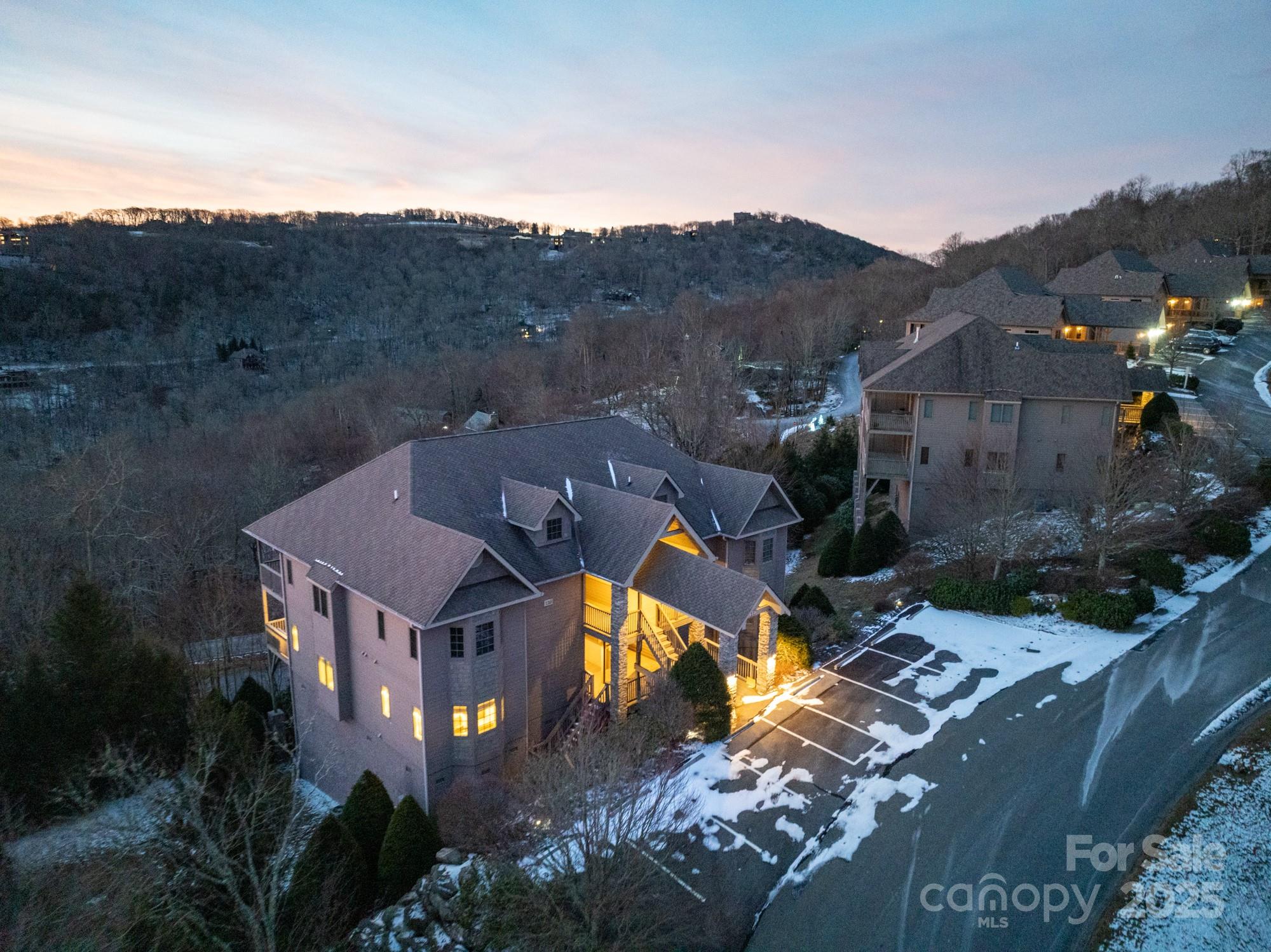 120 Pleasant View Boulevard — Sugar Mountain
