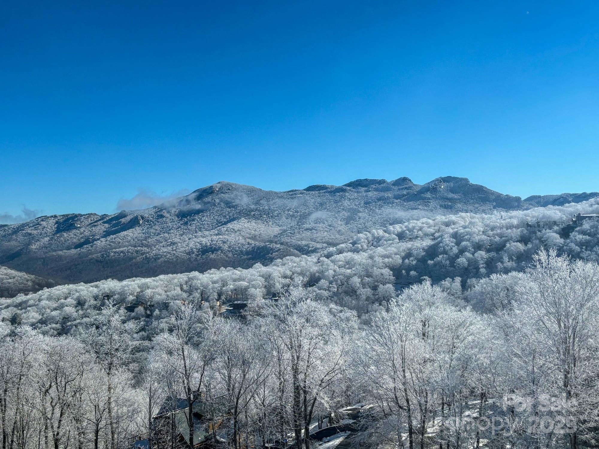 120 Pleasant View Boulevard — Sugar Mountain