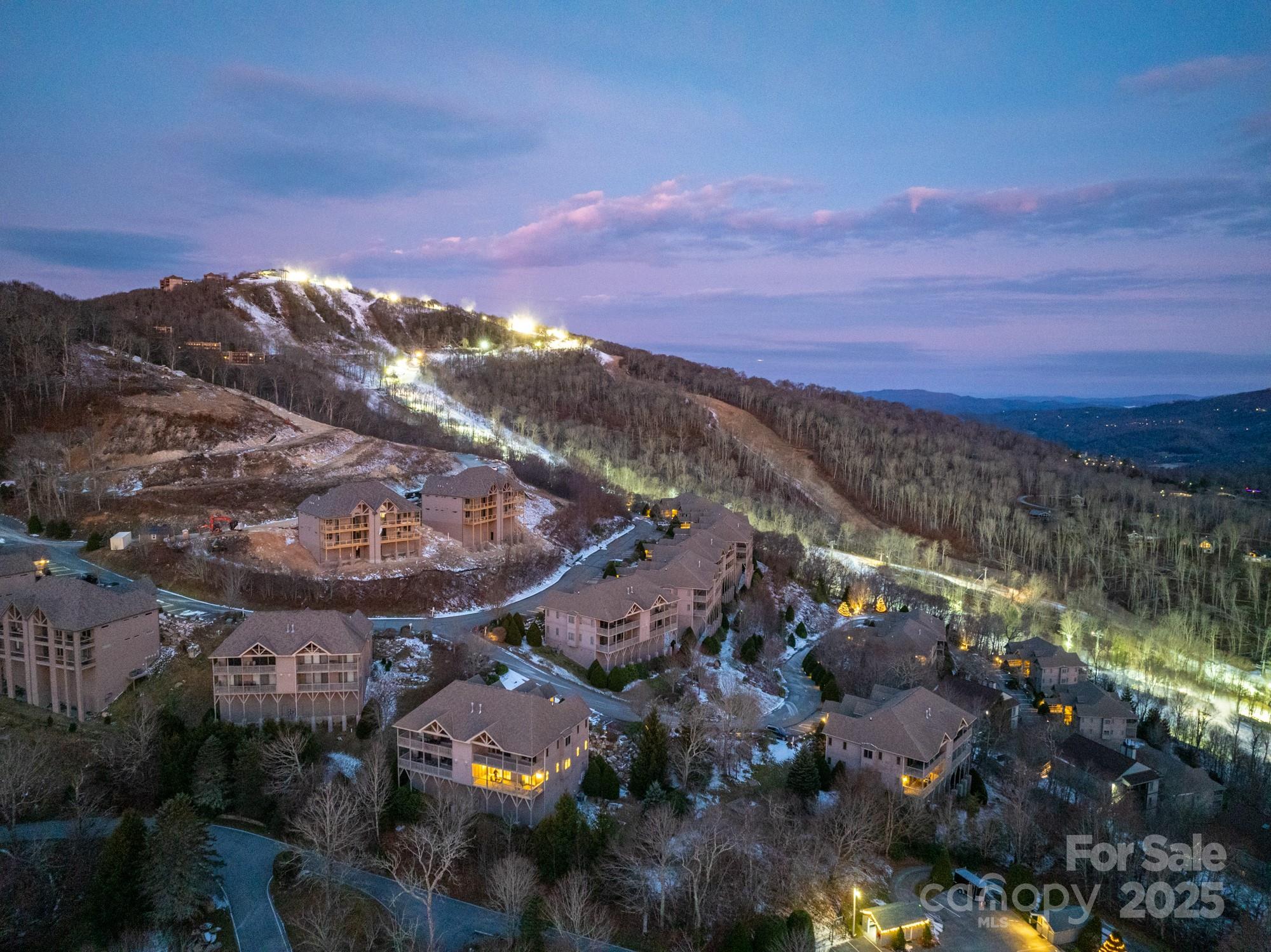 120 Pleasant View Boulevard — Sugar Mountain
