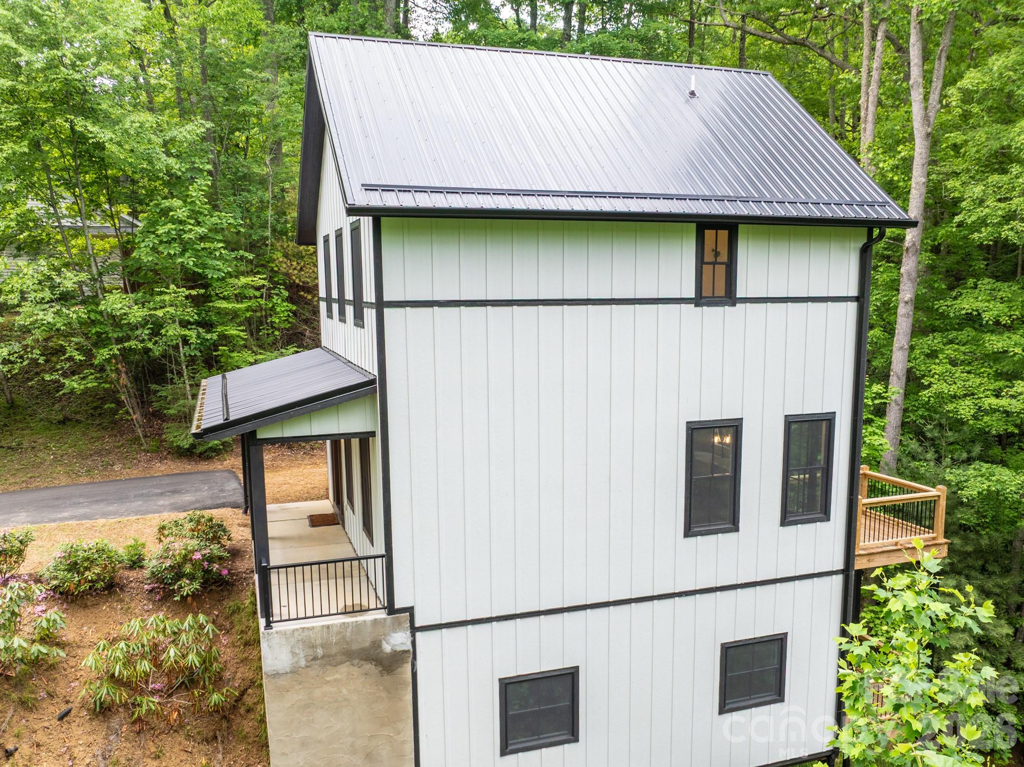 131 Bryce Way — Boone