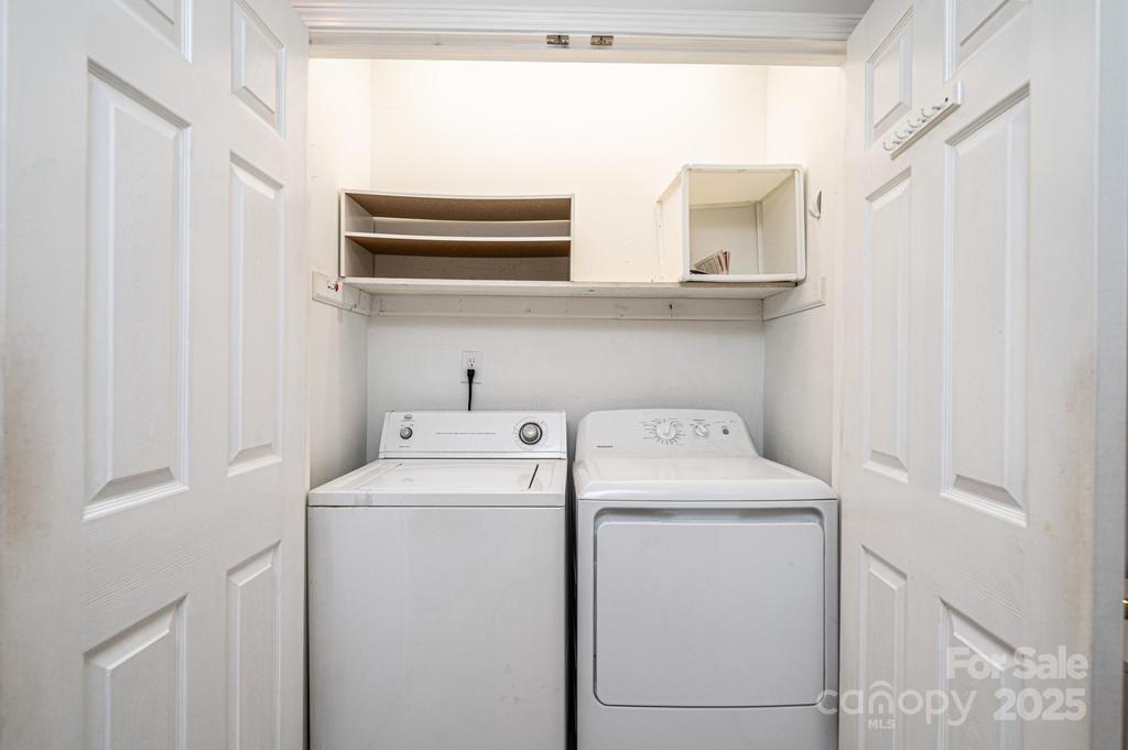 1687 Golden Cedar Lane — Newton