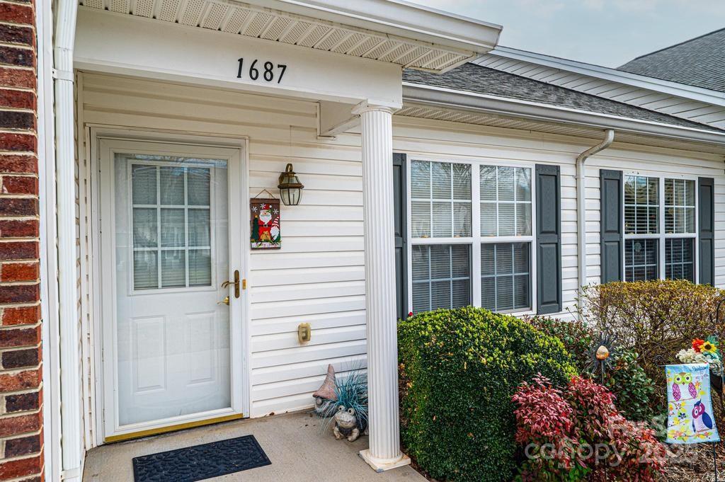 1687 Golden Cedar Lane — Newton