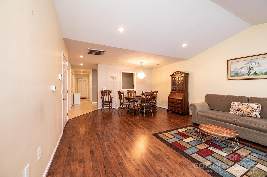 1687 Golden Cedar Lane — Newton
