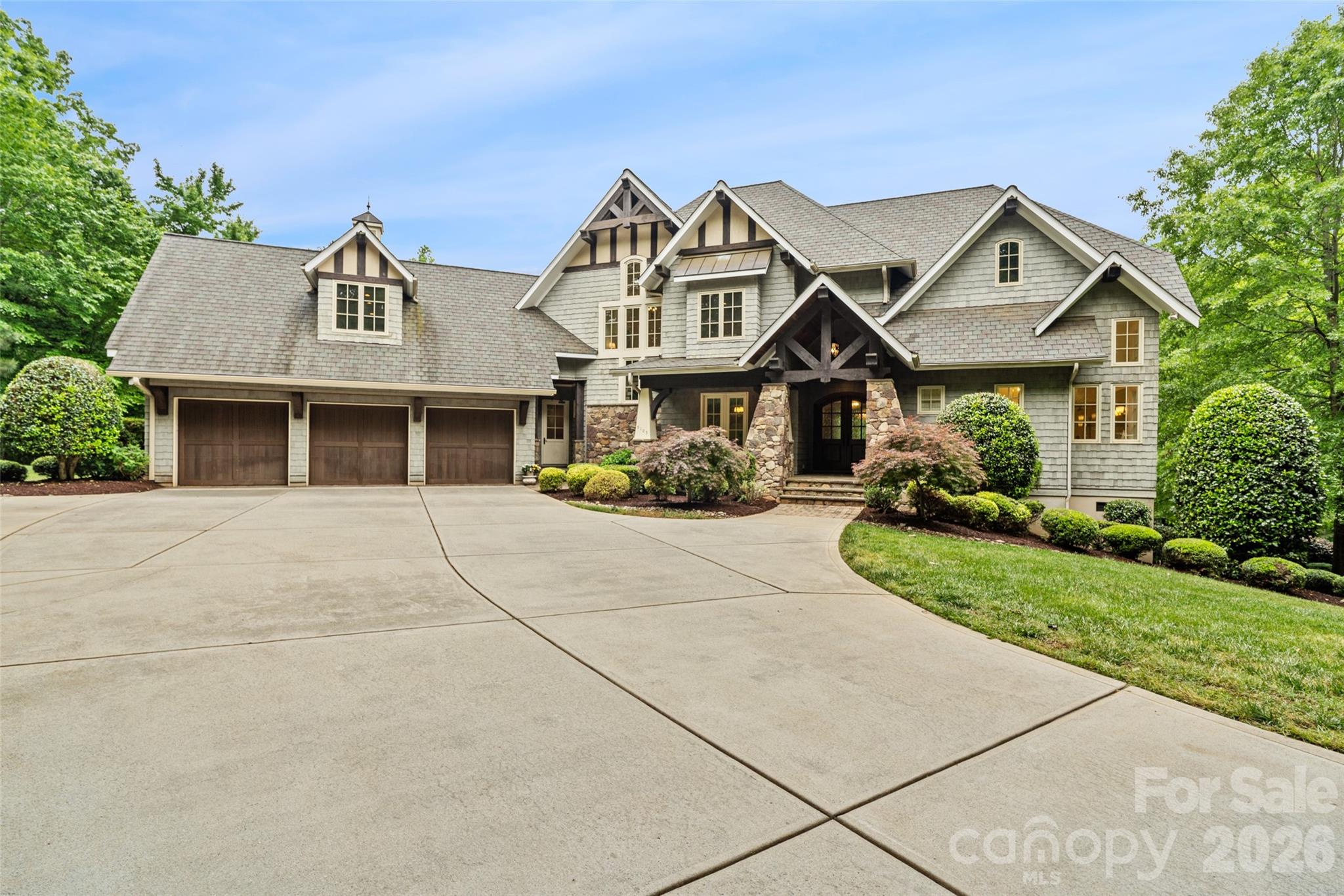 9105 Island Point Road — Charlotte