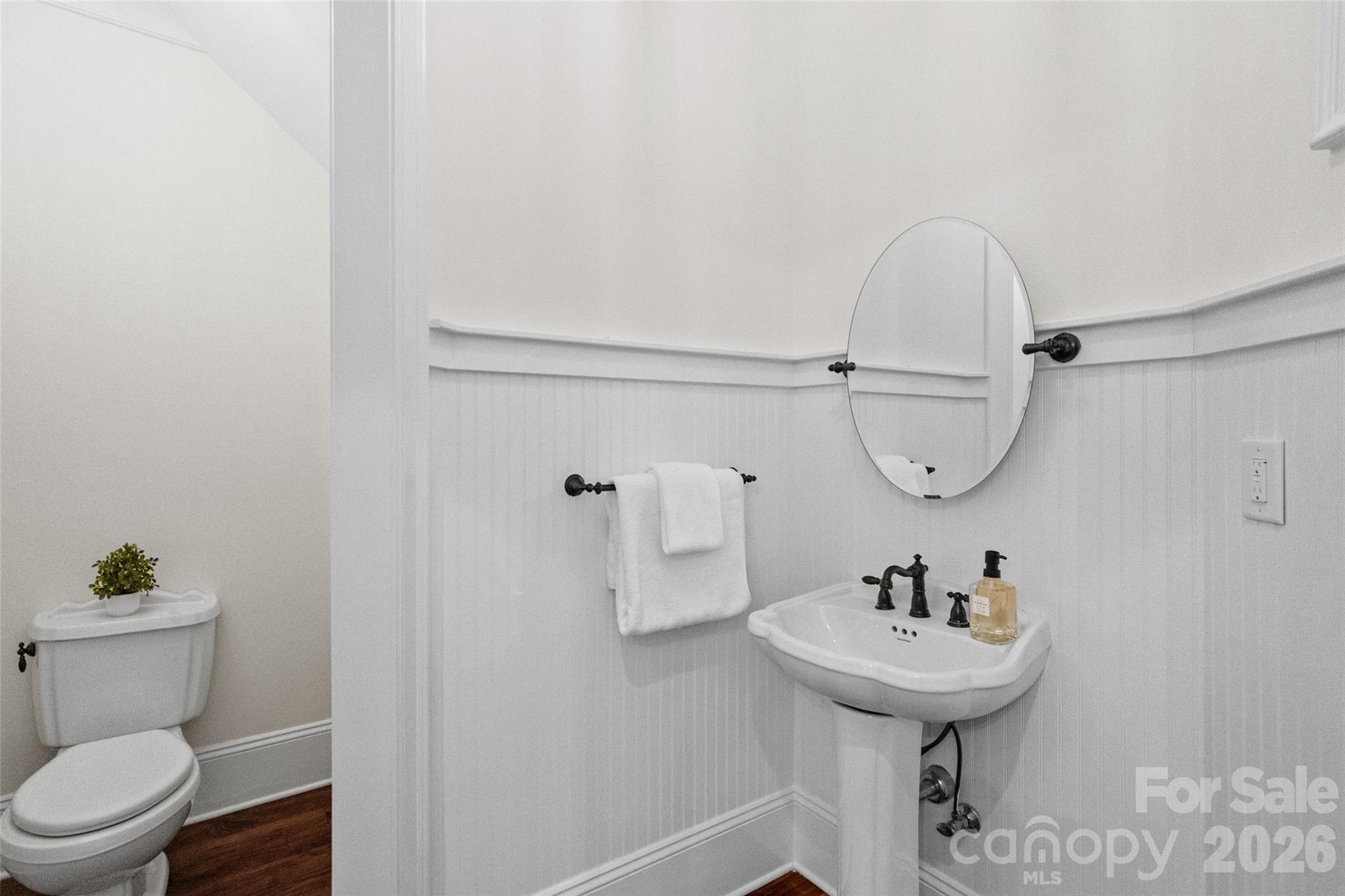 9105 Island Point Road — Charlotte