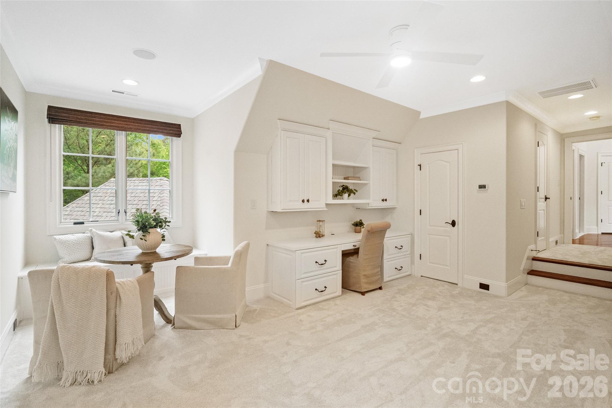 9105 Island Point Road — Charlotte