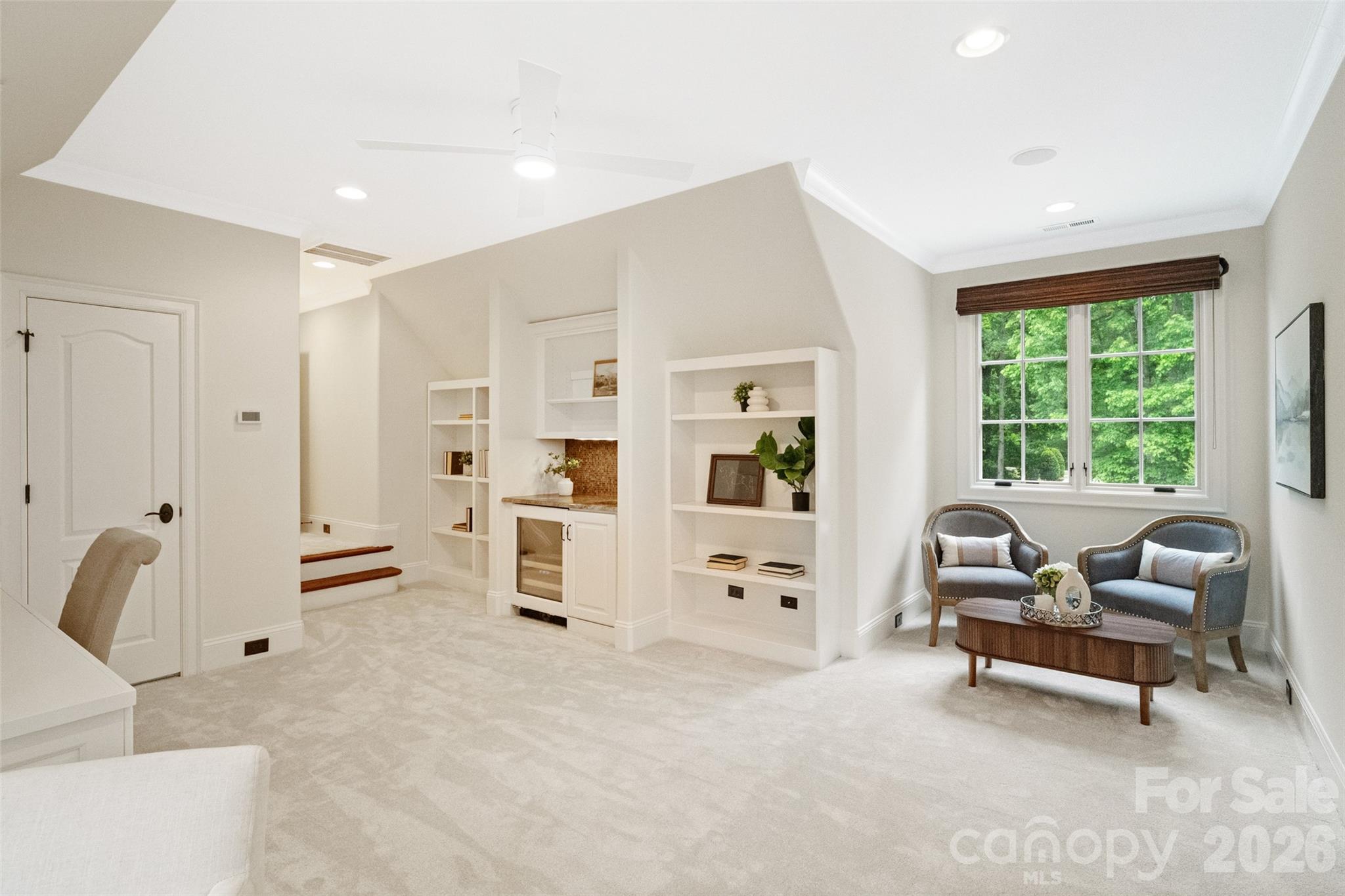 9105 Island Point Road — Charlotte