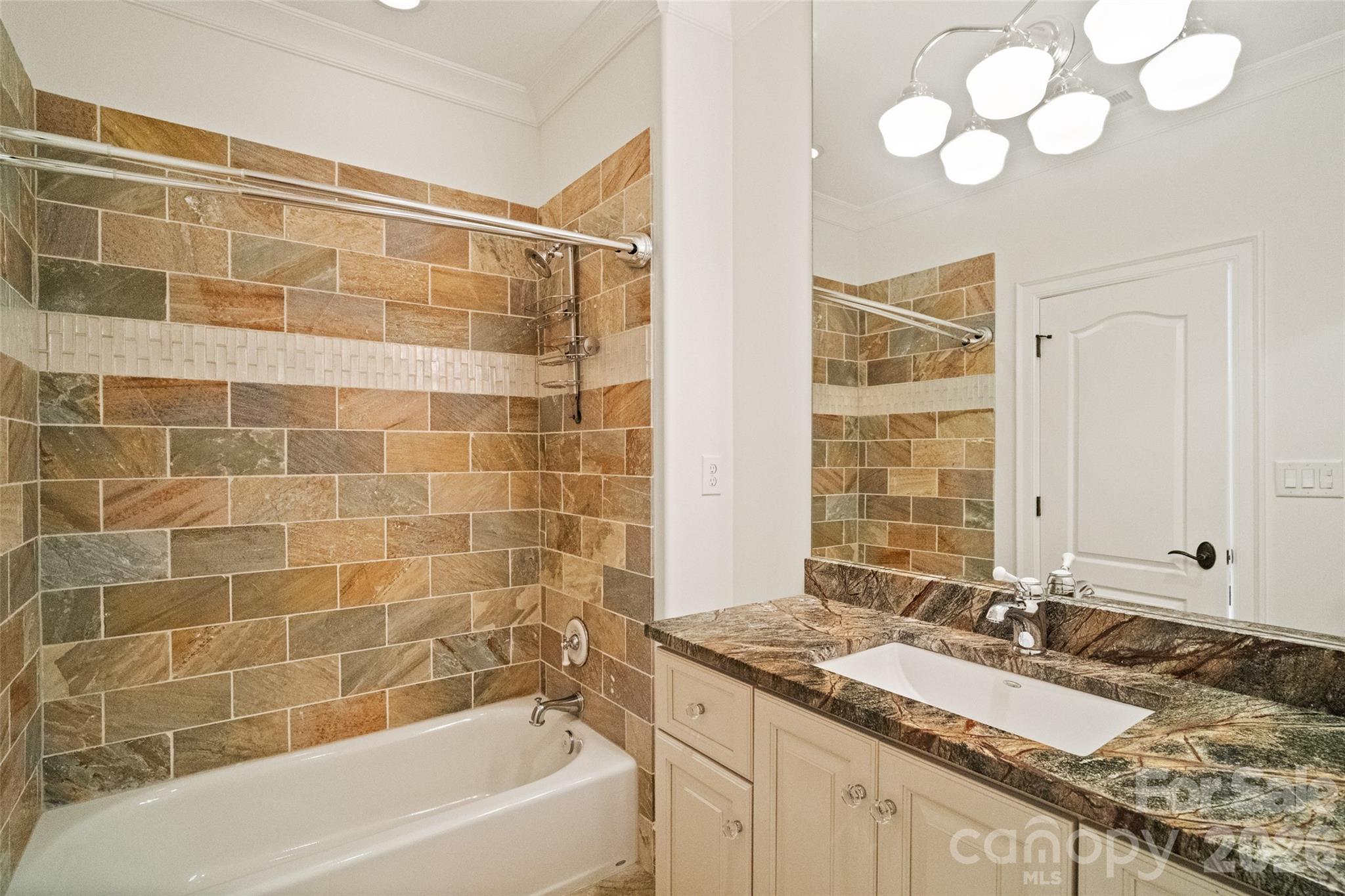 9105 Island Point Road — Charlotte