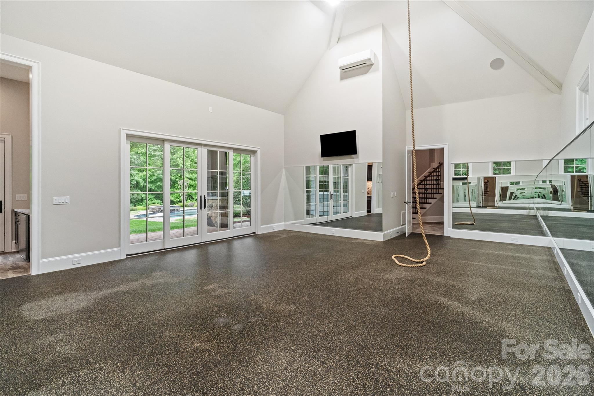 9105 Island Point Road — Charlotte