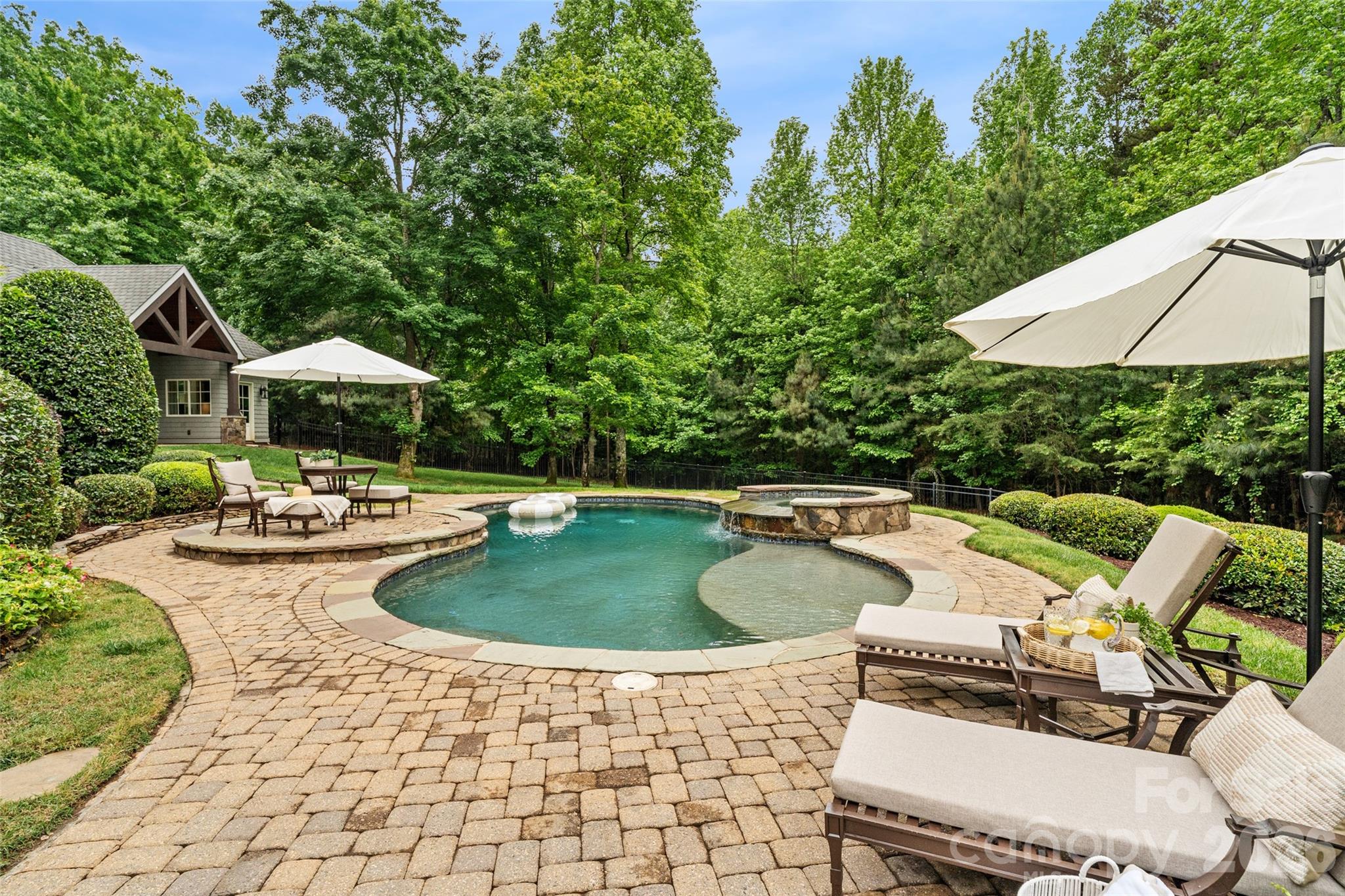 9105 Island Point Road — Charlotte