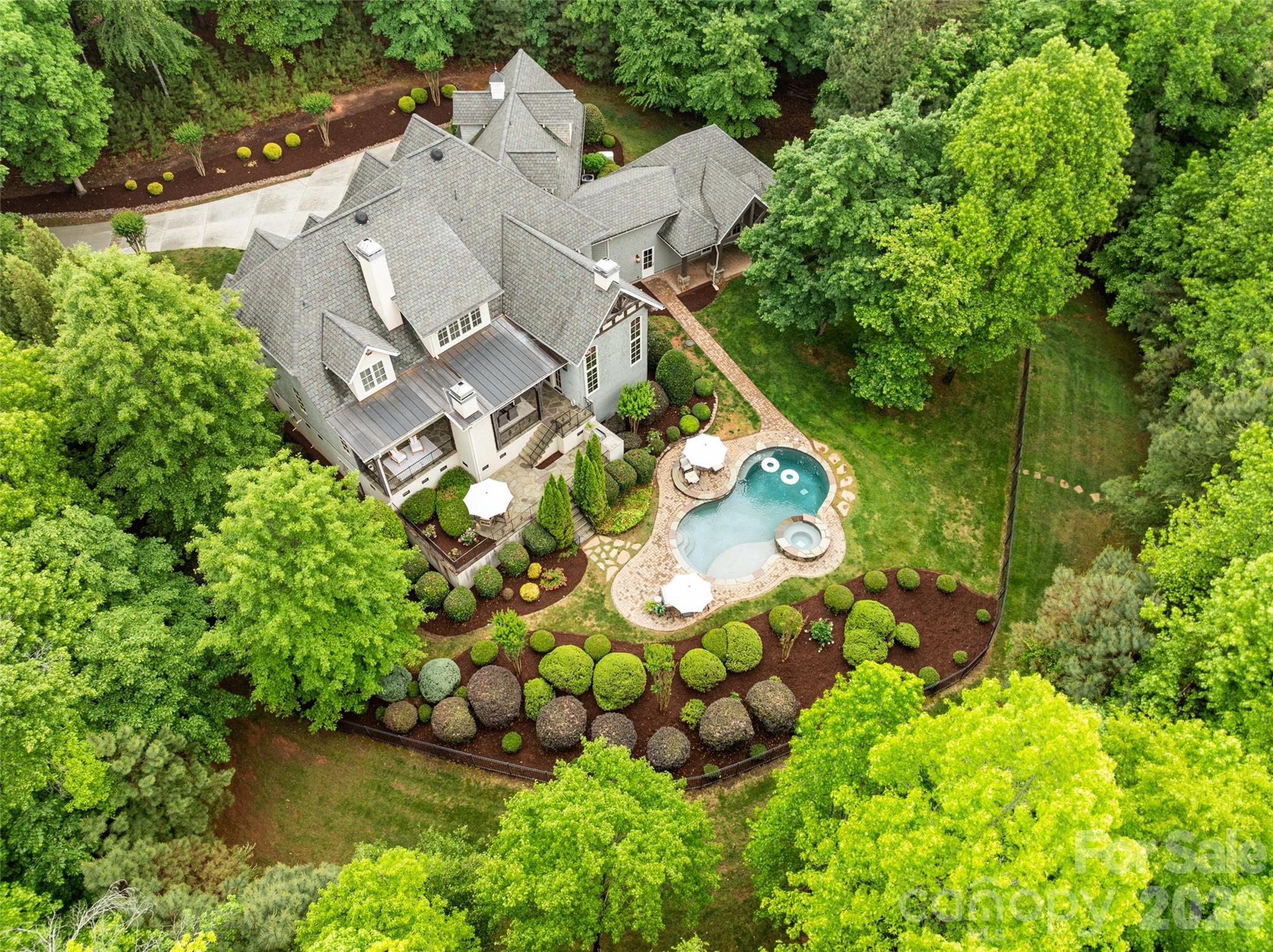 9105 Island Point Road — Charlotte