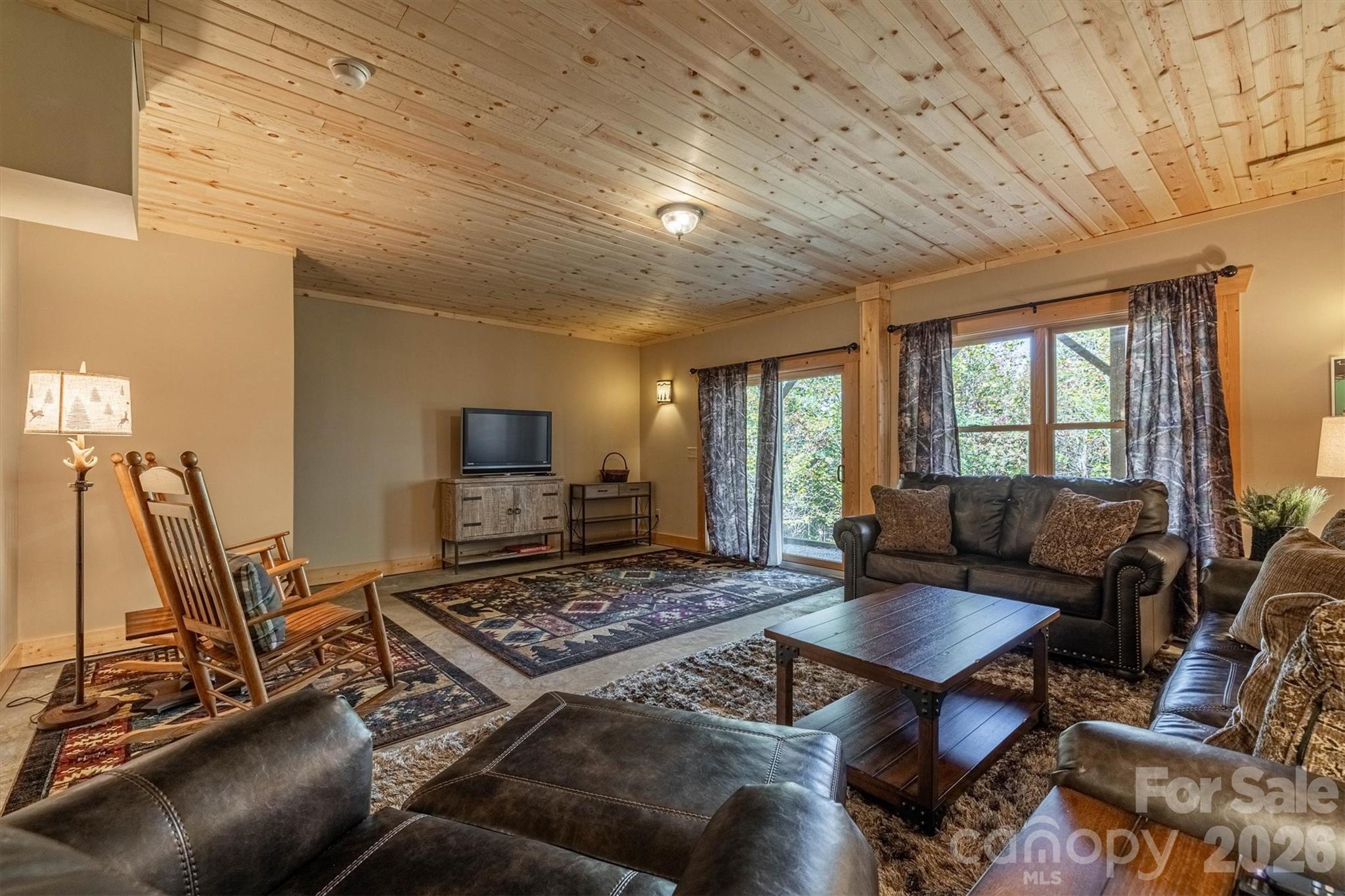 1143 Grandview Peaks Drive — Nebo