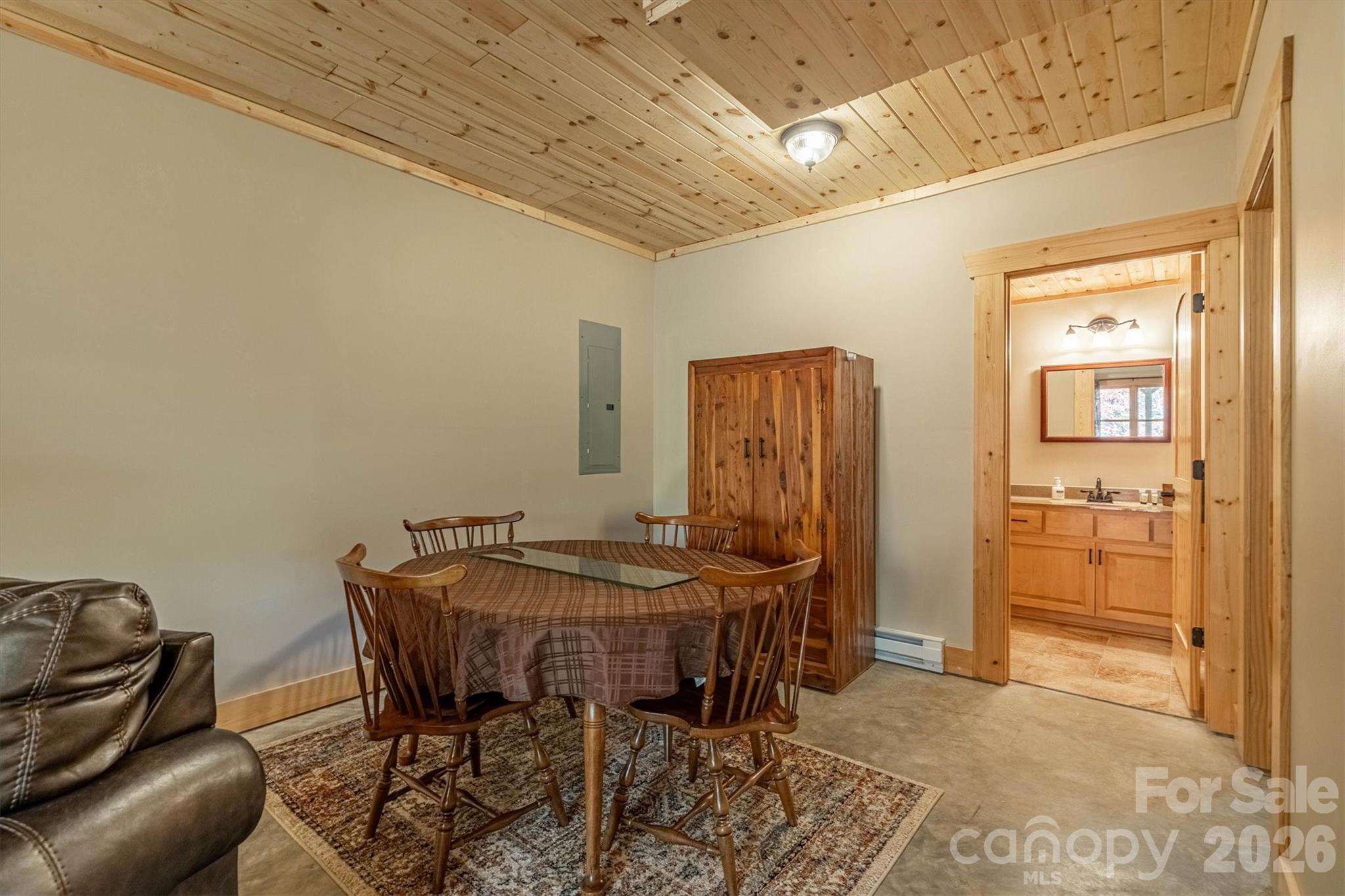 1143 Grandview Peaks Drive — Nebo