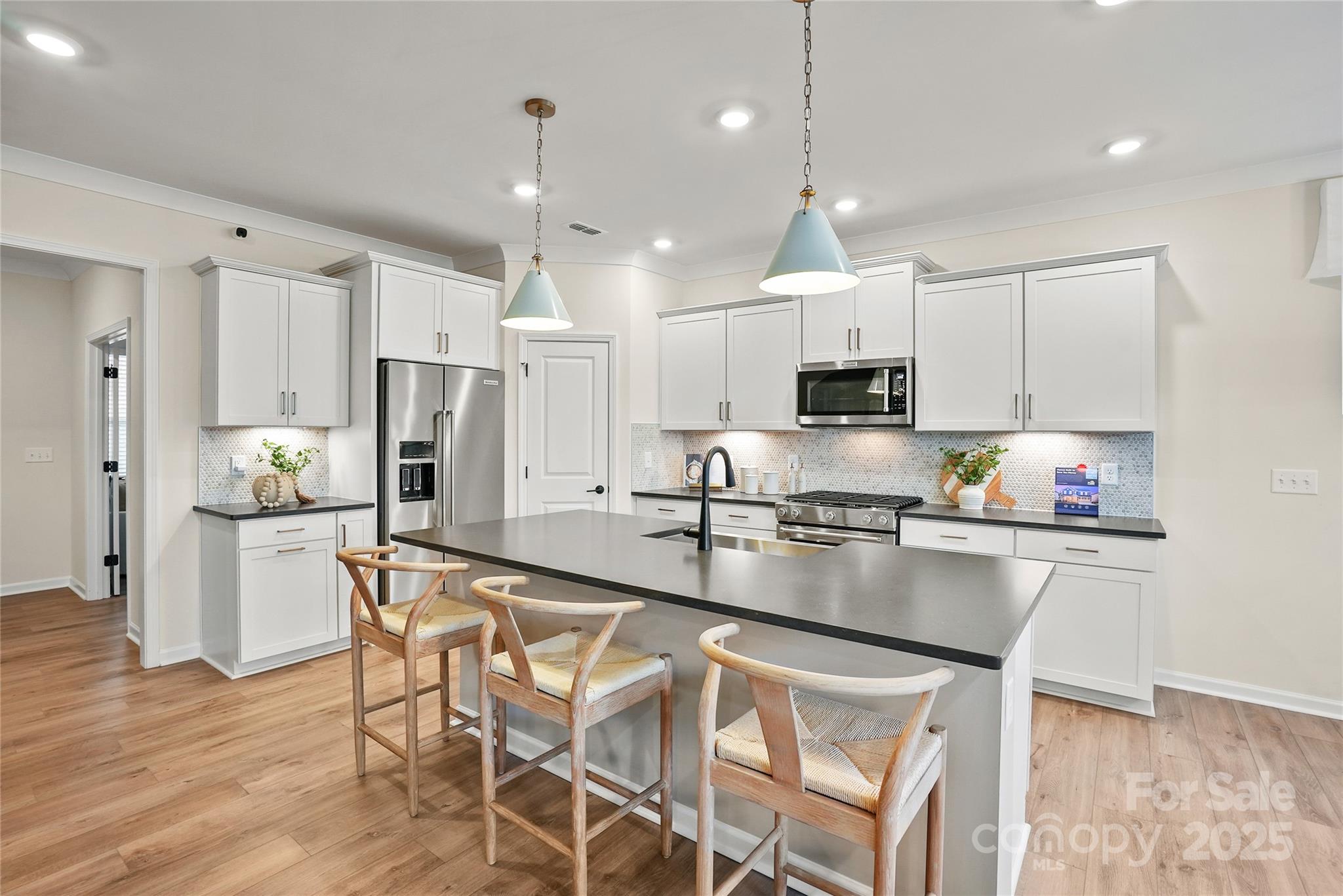 13625 Roderick Drive — Huntersville