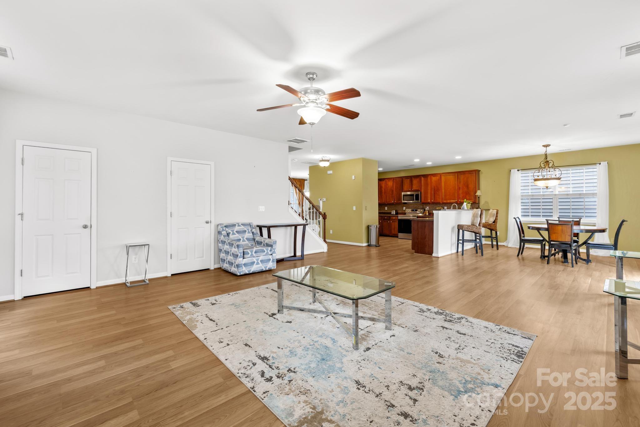 4124 Houldsworth Drive — Charlotte
