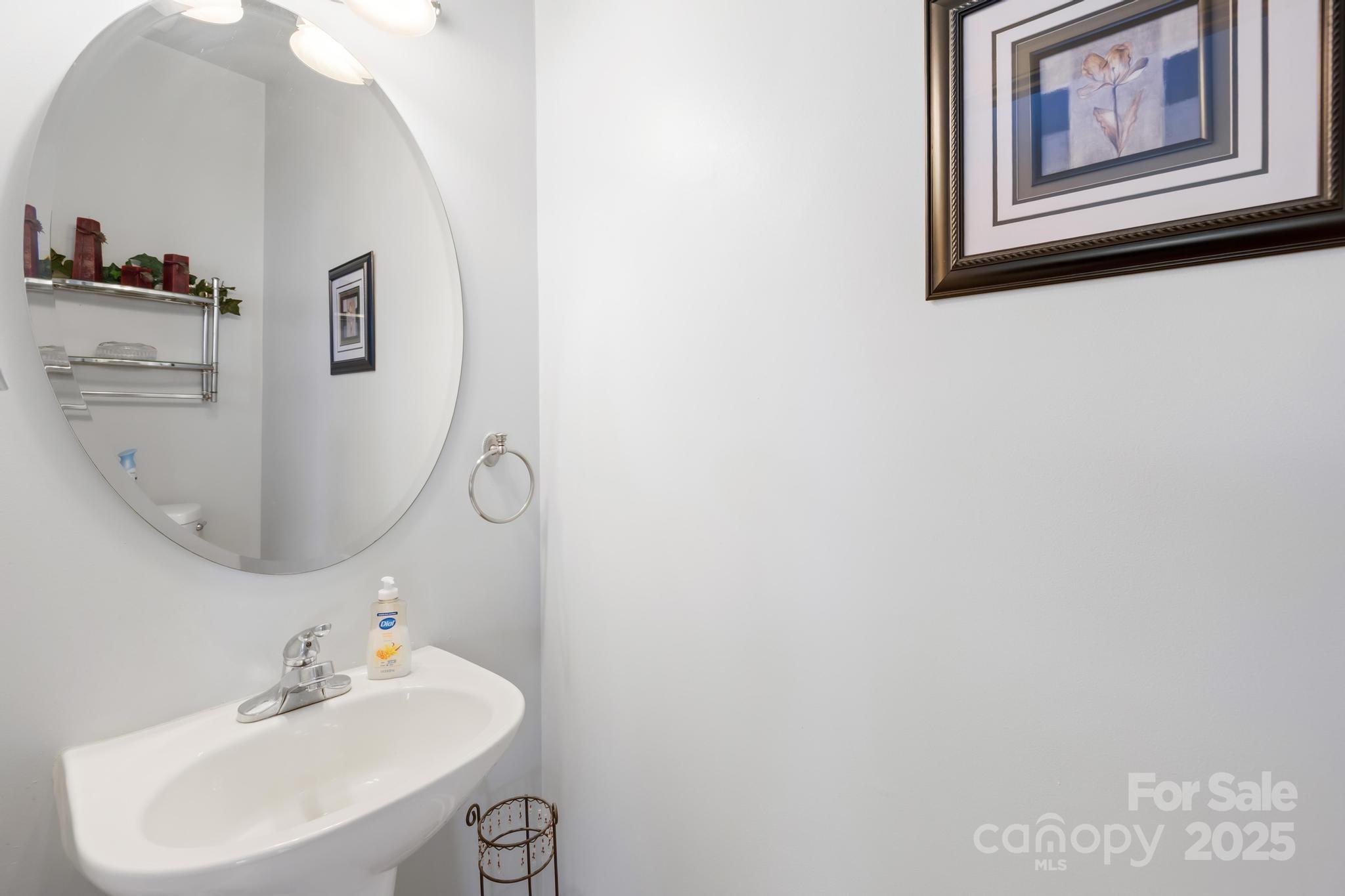 4124 Houldsworth Drive — Charlotte