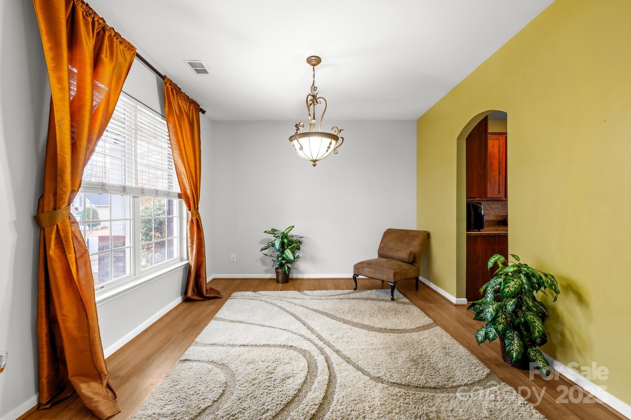 4124 Houldsworth Drive — Charlotte