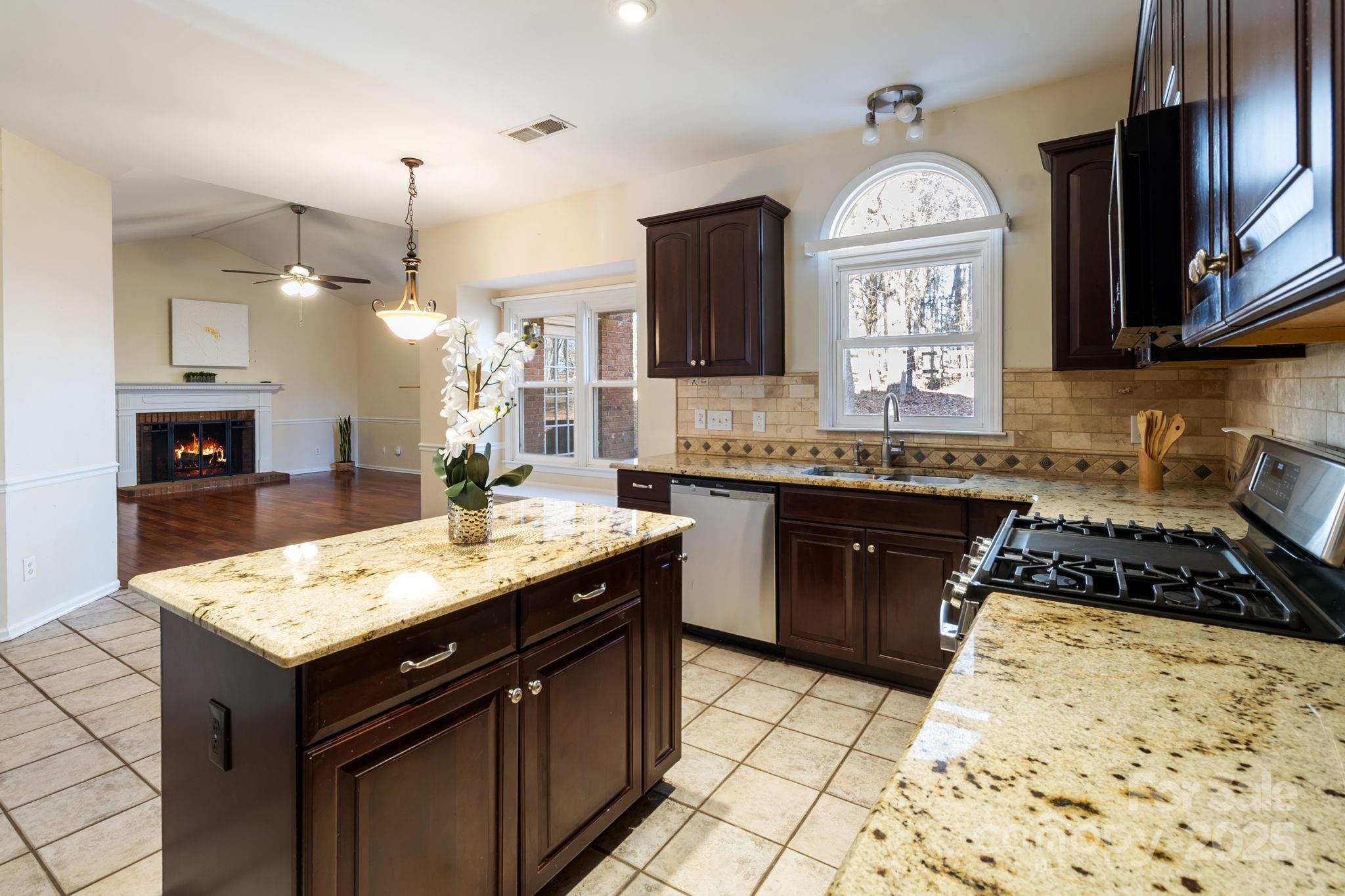 4806 Hickory Glen Drive — Matthews