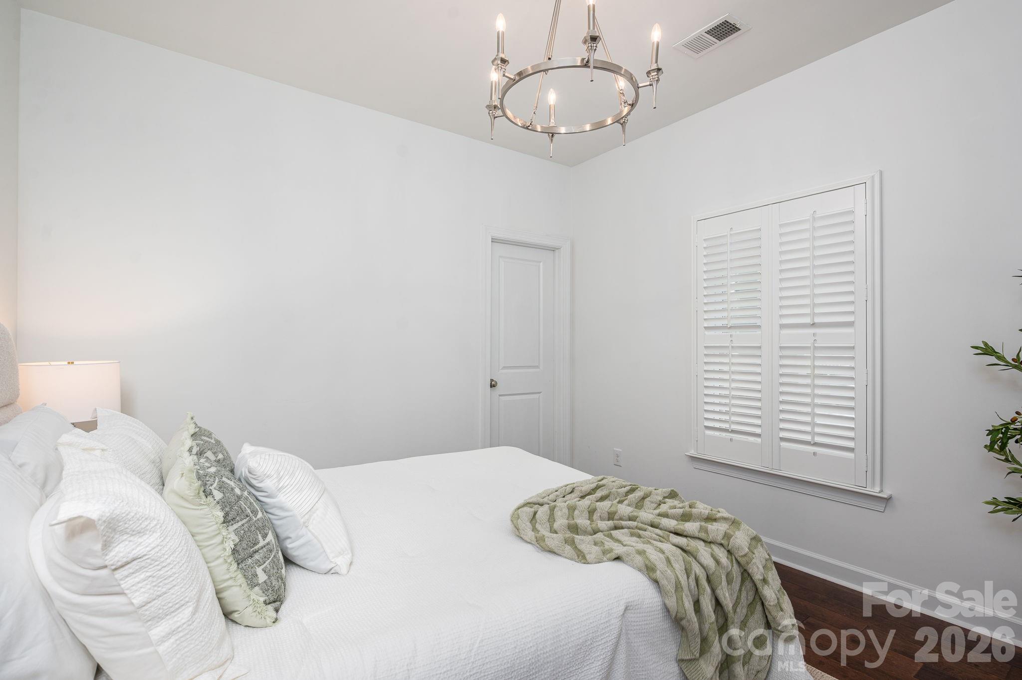 6033 Bountiful Street — Belmont
