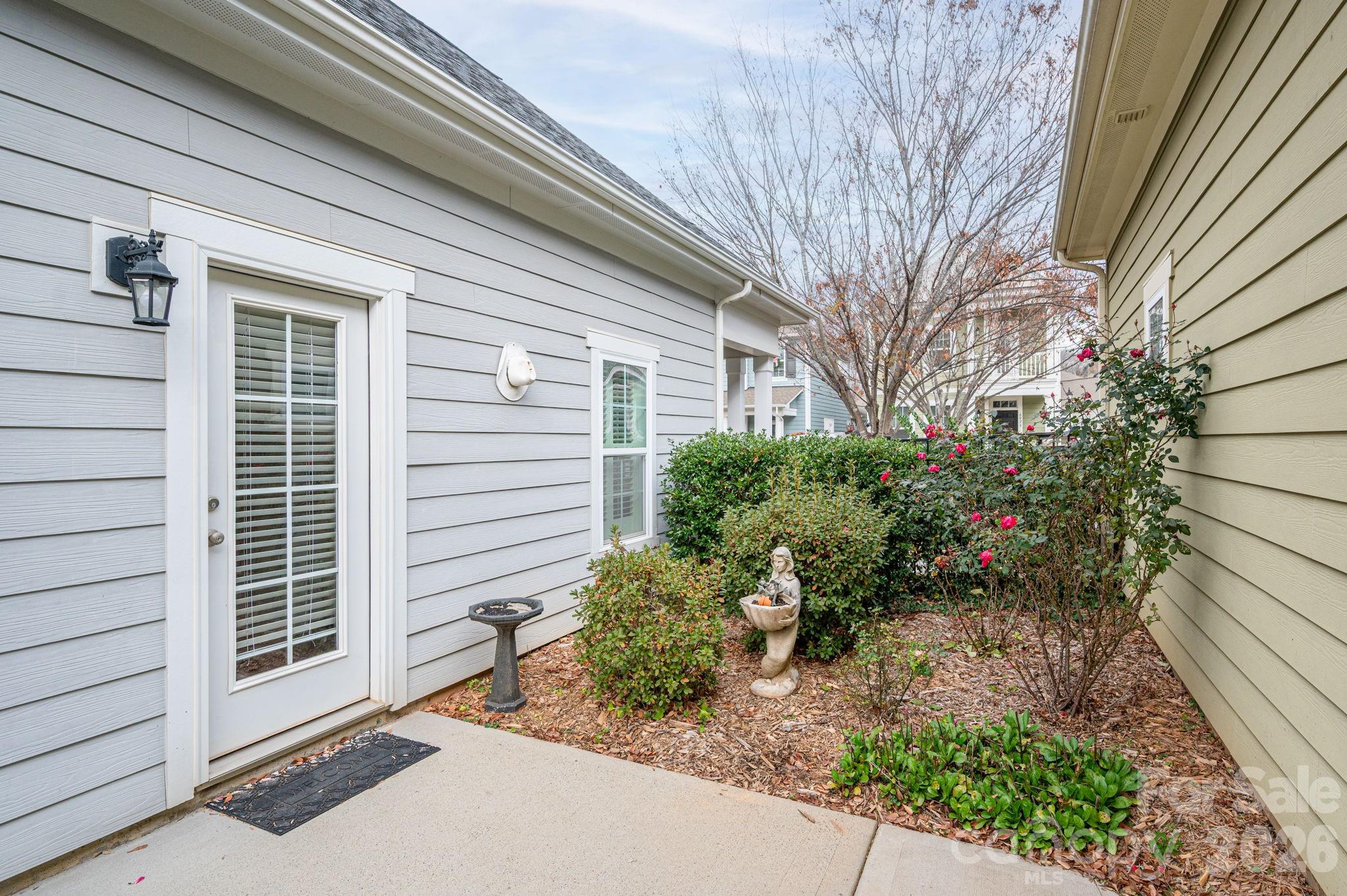 6033 Bountiful Street — Belmont