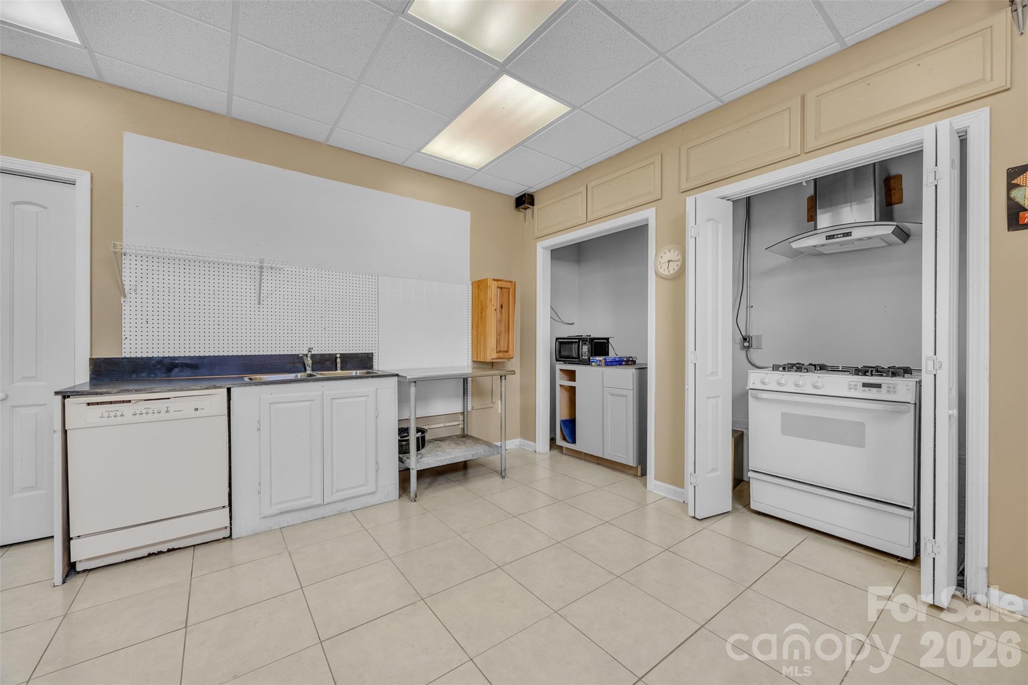 280 Forest Acres Lane — Taylorsville