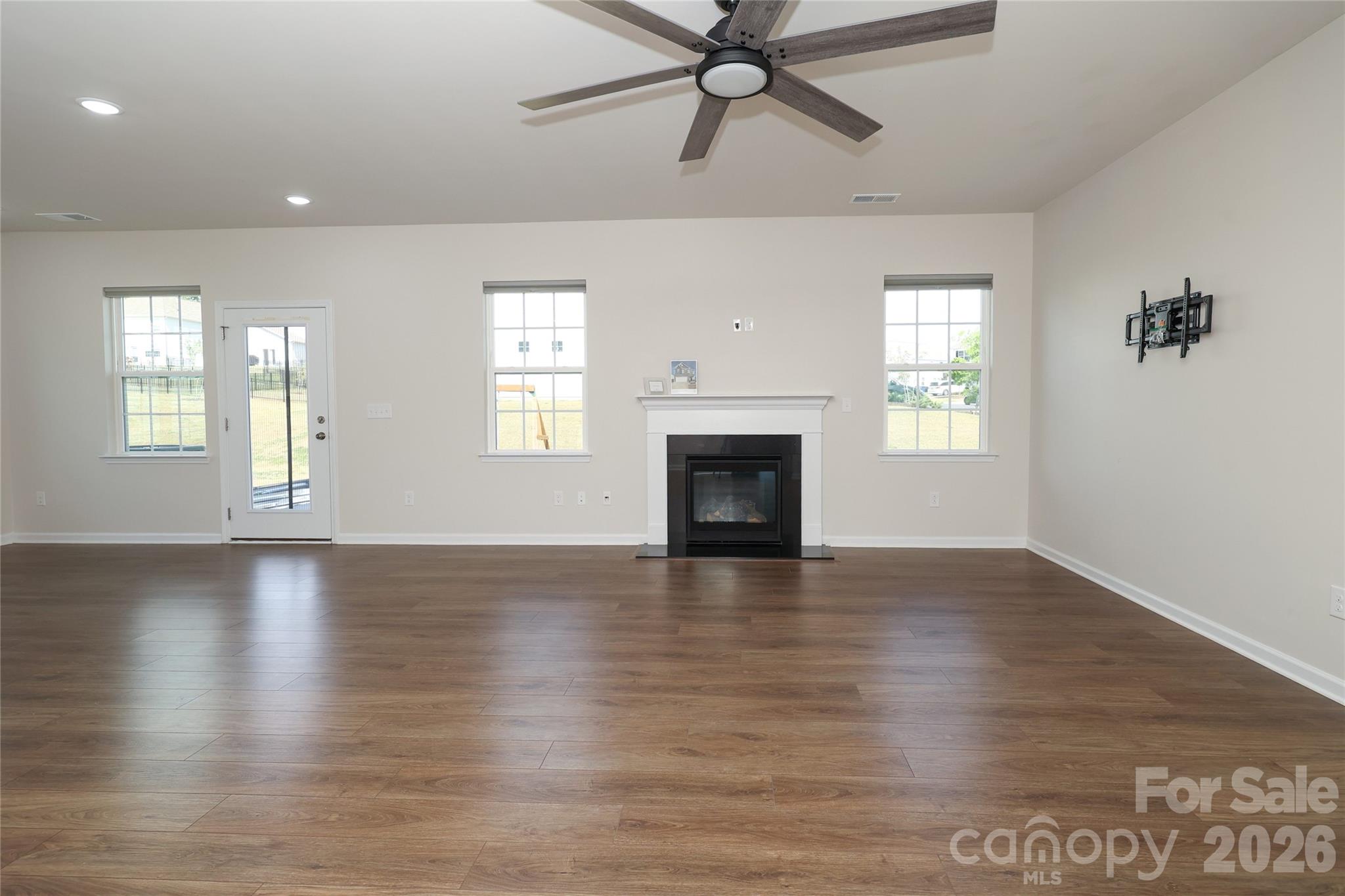 339 Kennerly Center Drive — Mooresville