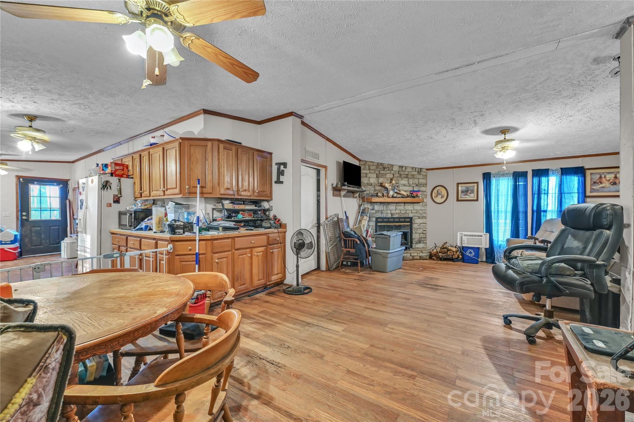 2571 Major Evans Road — Lancaster