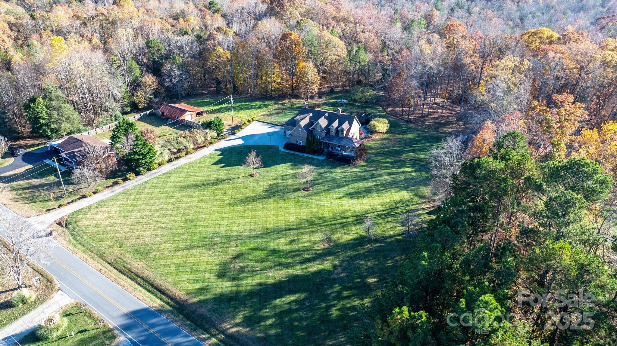 1330 Blacksnake Road — Stanley