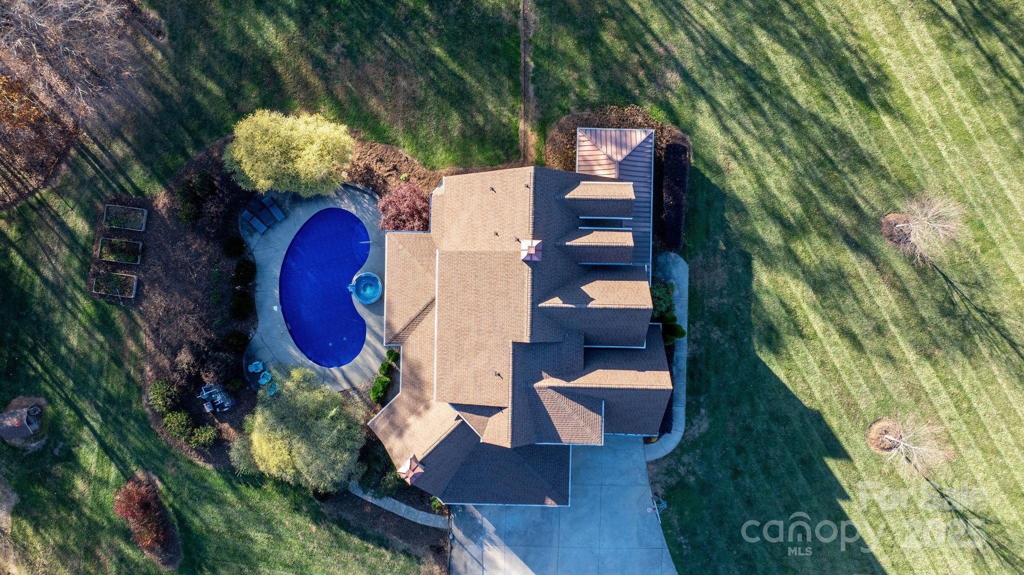 1330 Blacksnake Road — Stanley