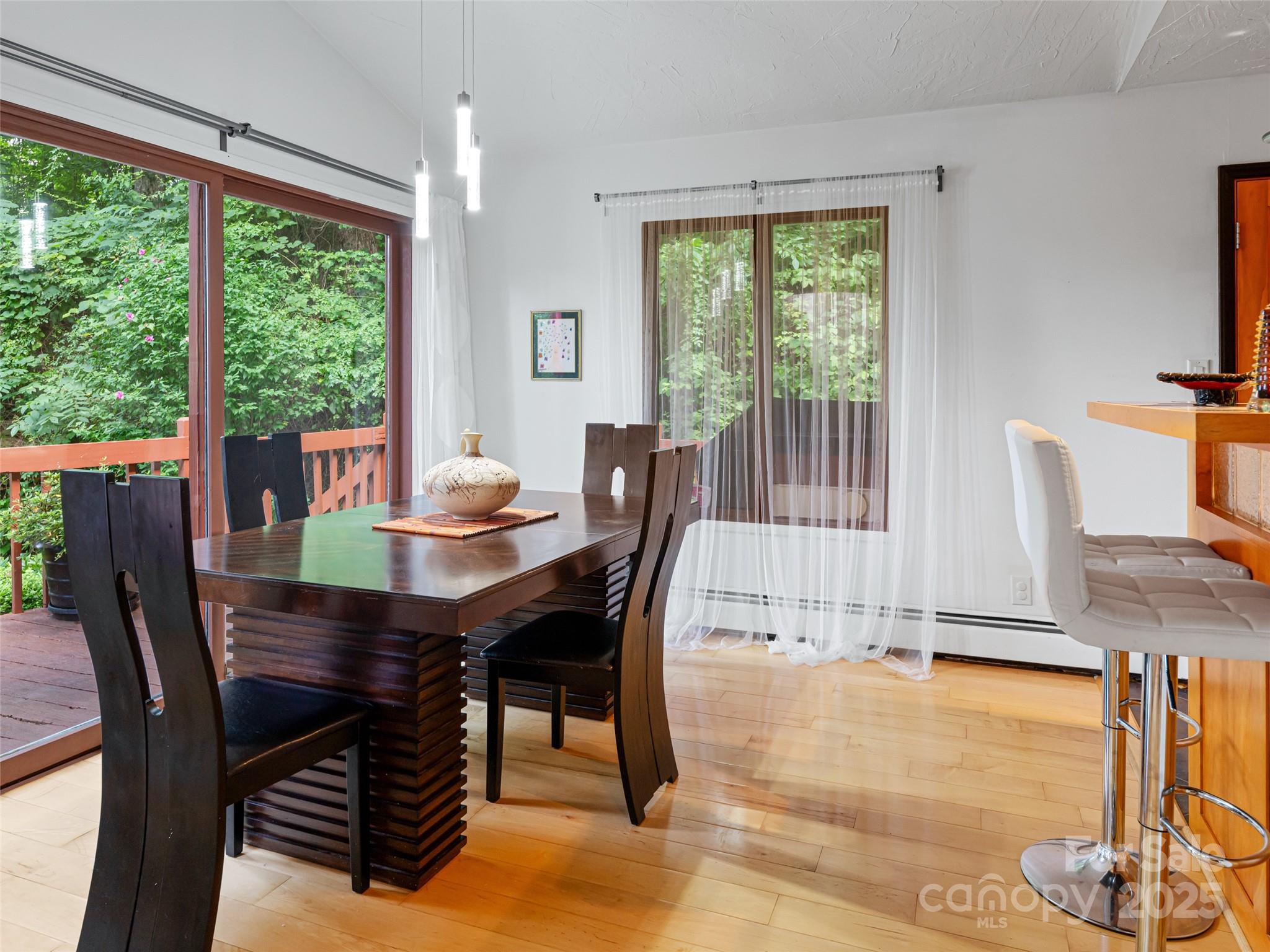 193 Rhododendron Drive — Arden