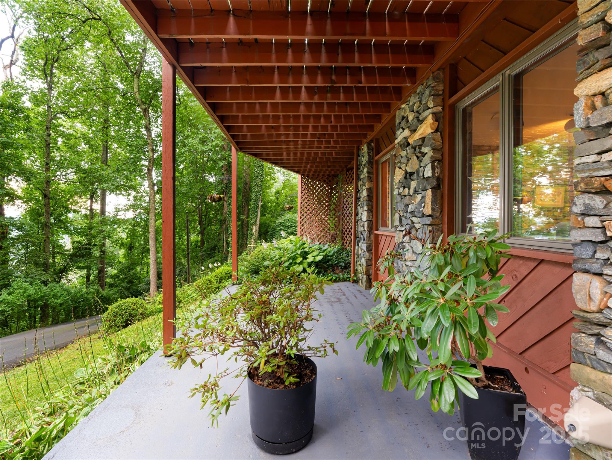 193 Rhododendron Drive — Arden