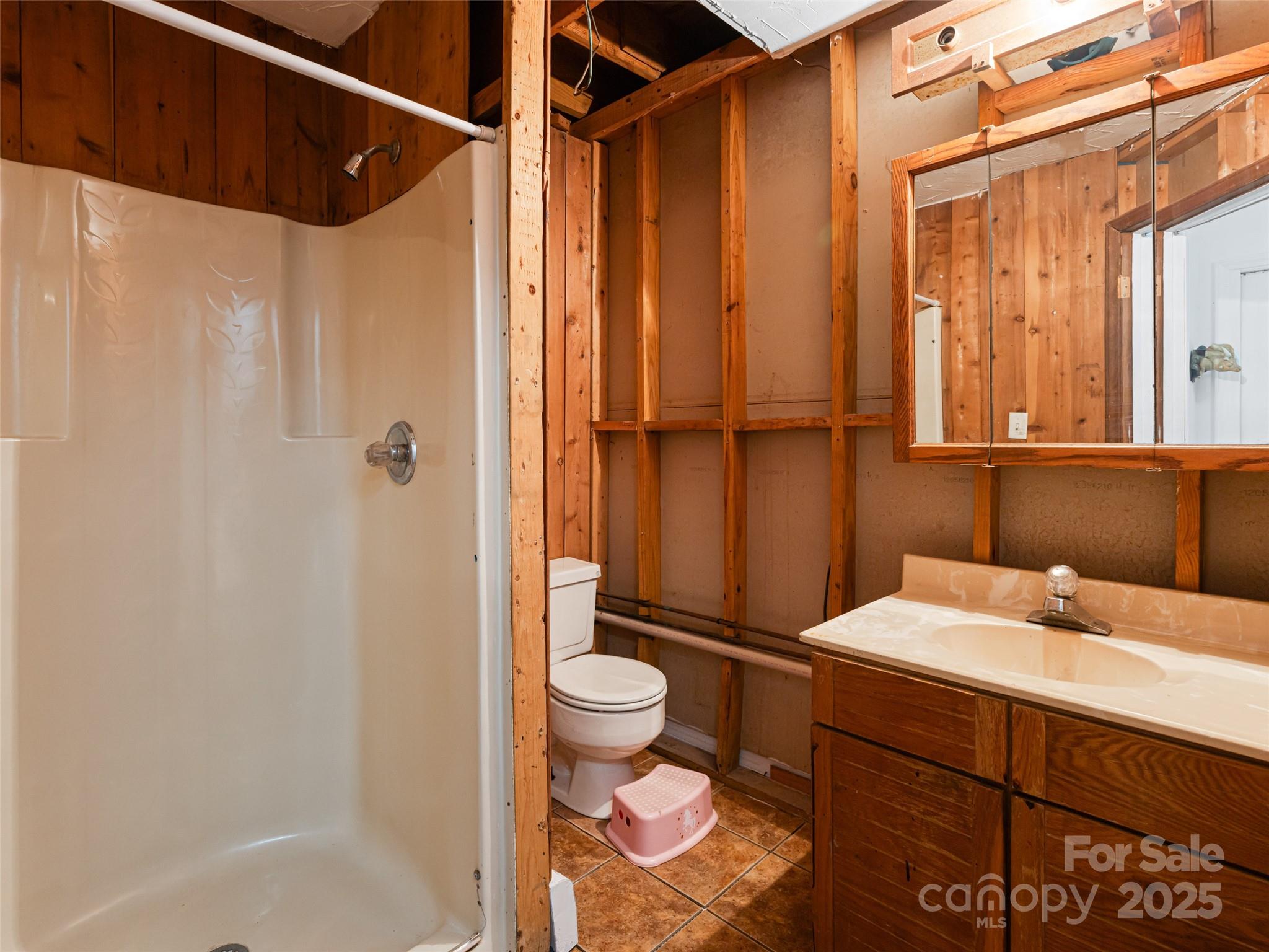 193 Rhododendron Drive — Arden