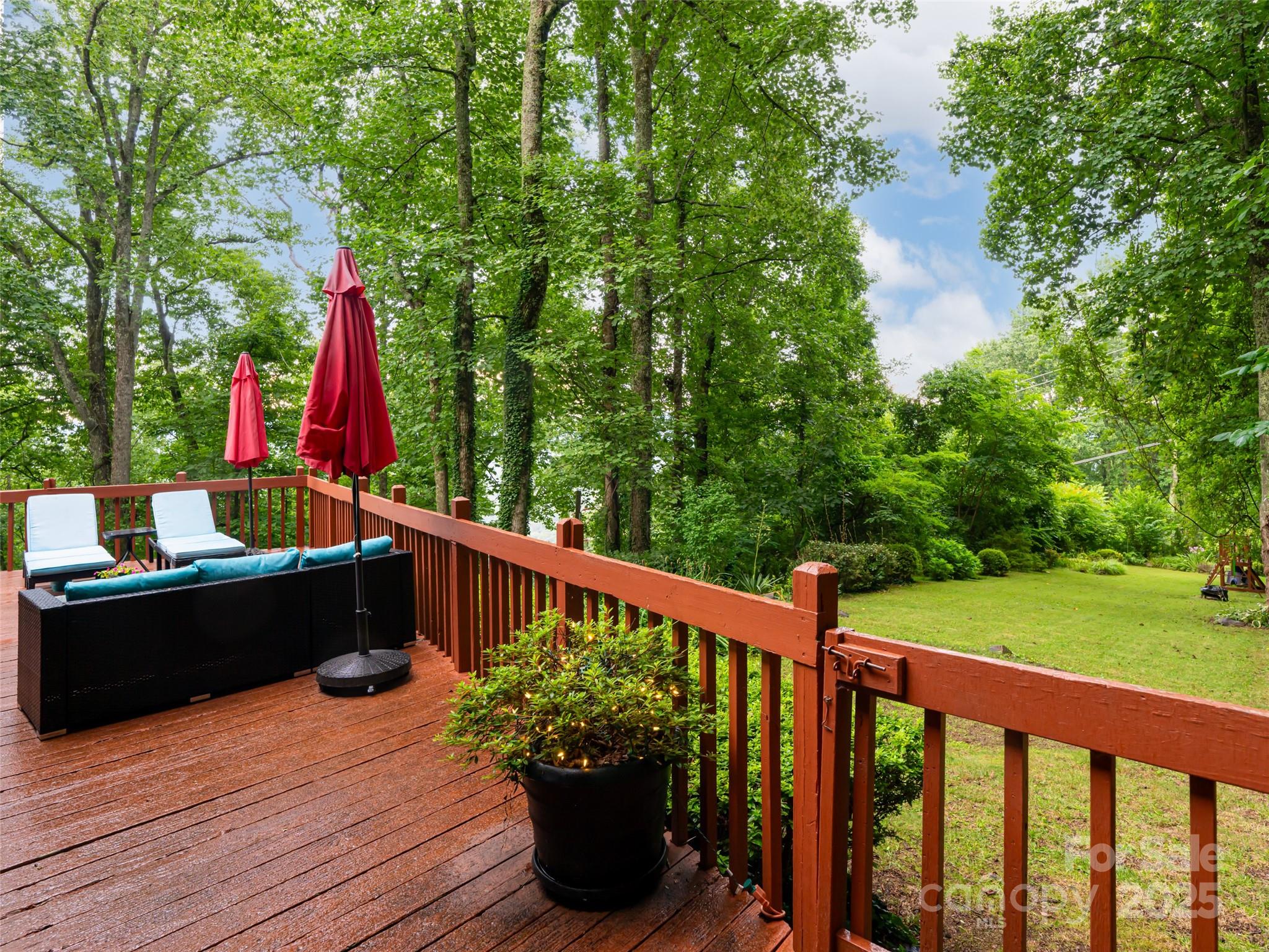 193 Rhododendron Drive — Arden