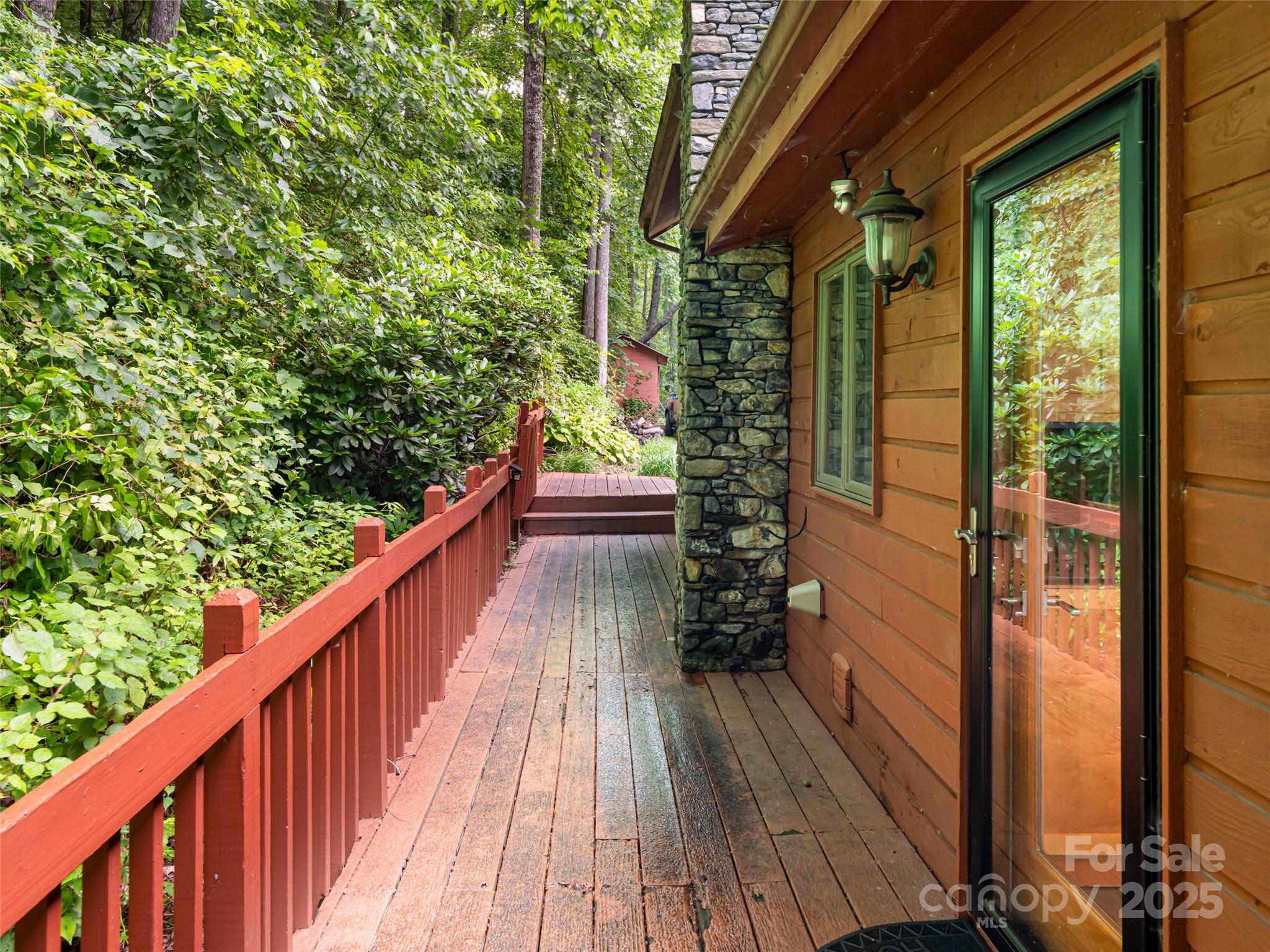 193 Rhododendron Drive — Arden