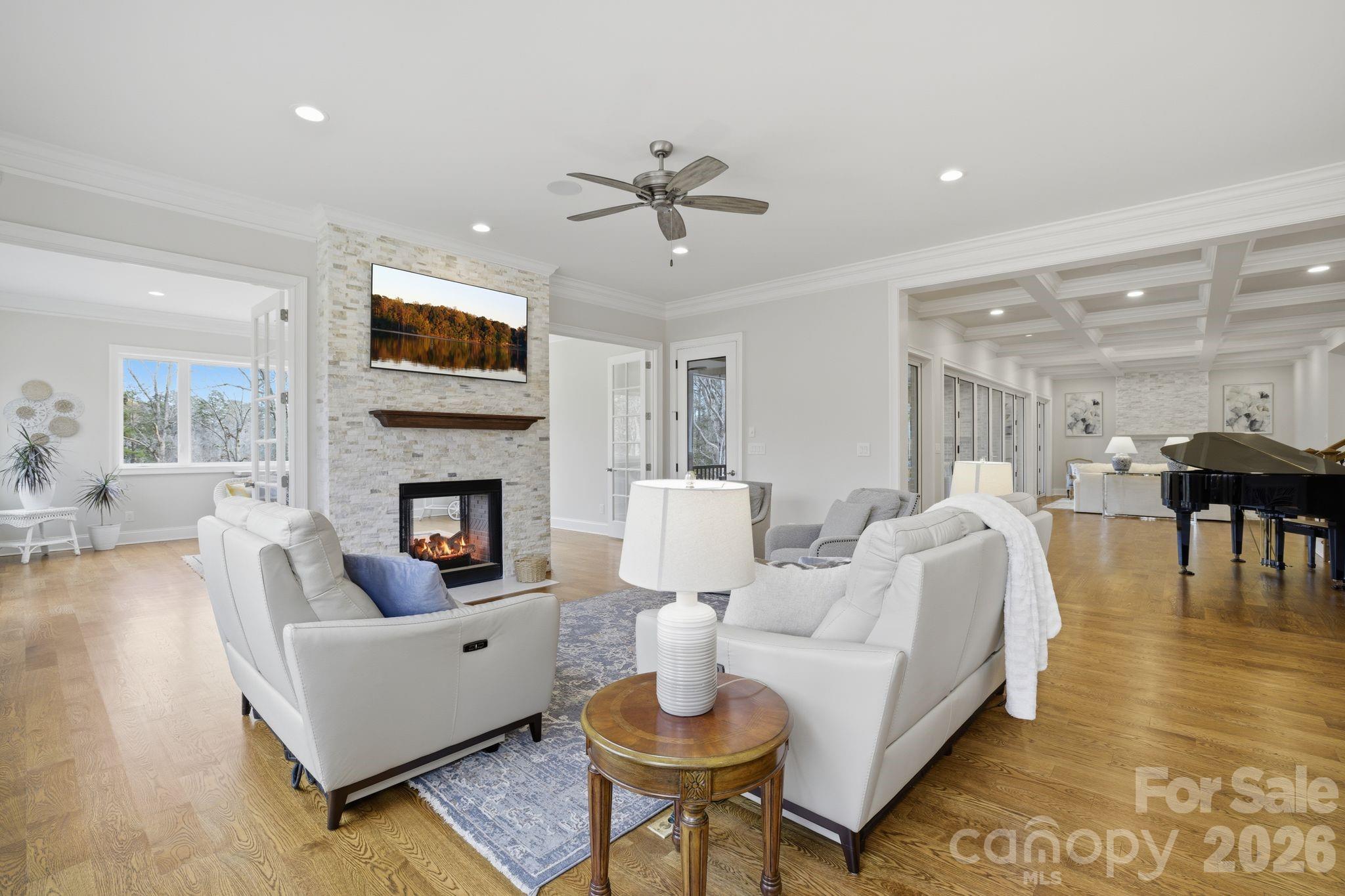 875 Starboard Reach None — Lexington