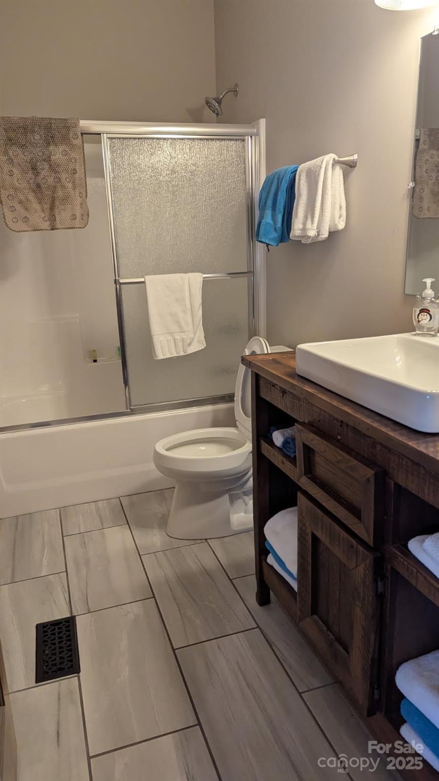 19 Santa Rosa Drive #6 — Sylva