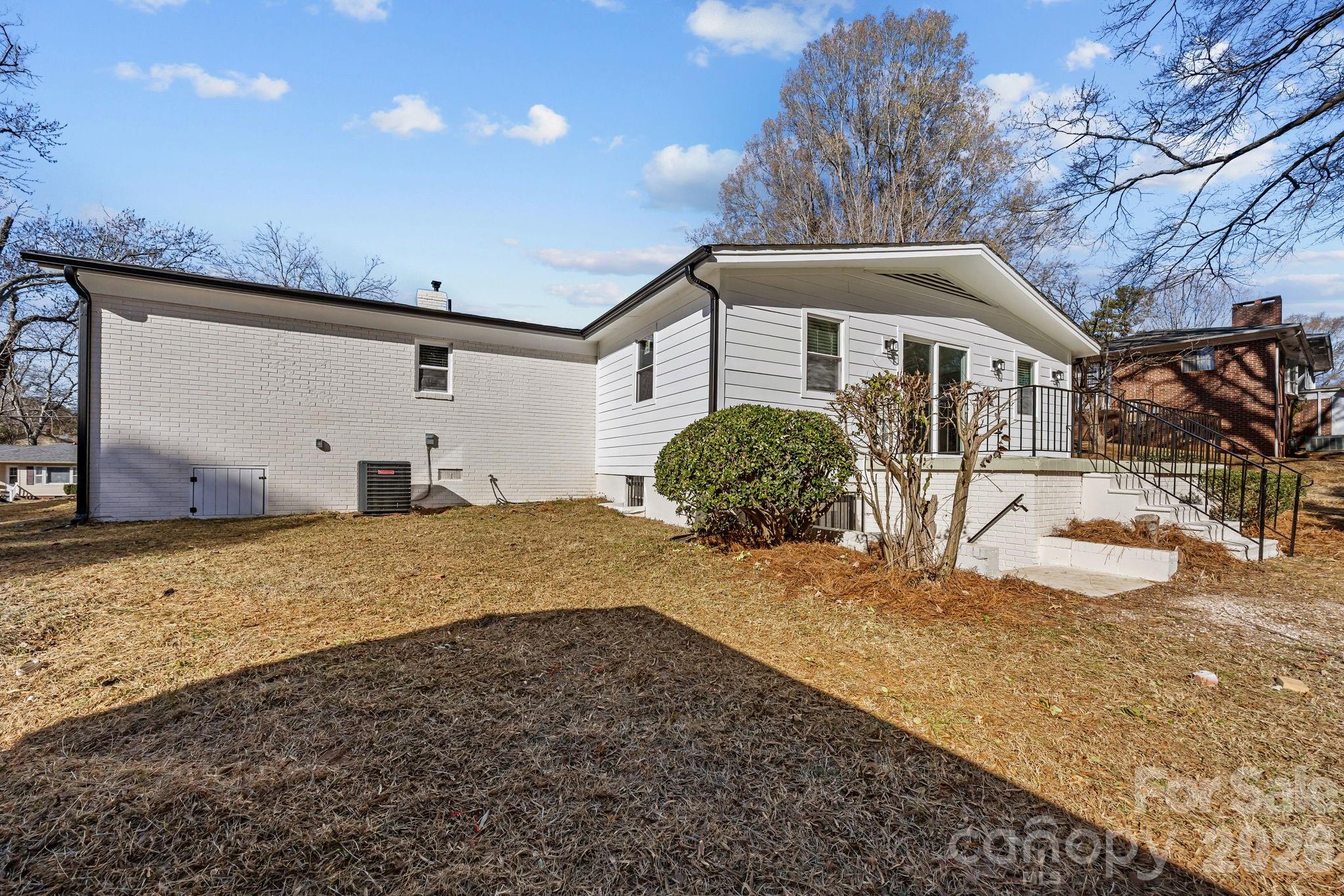 1204 Frederick Street — Shelby