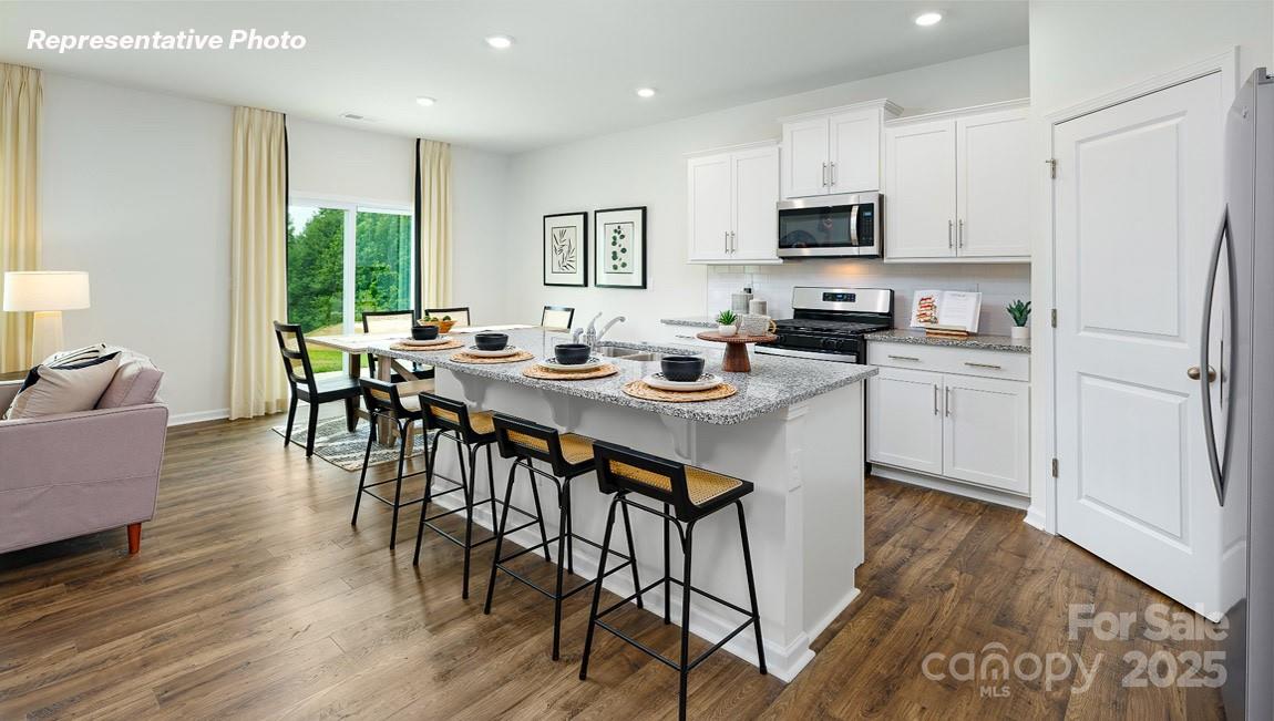 5620 Pamplona Way — Charlotte