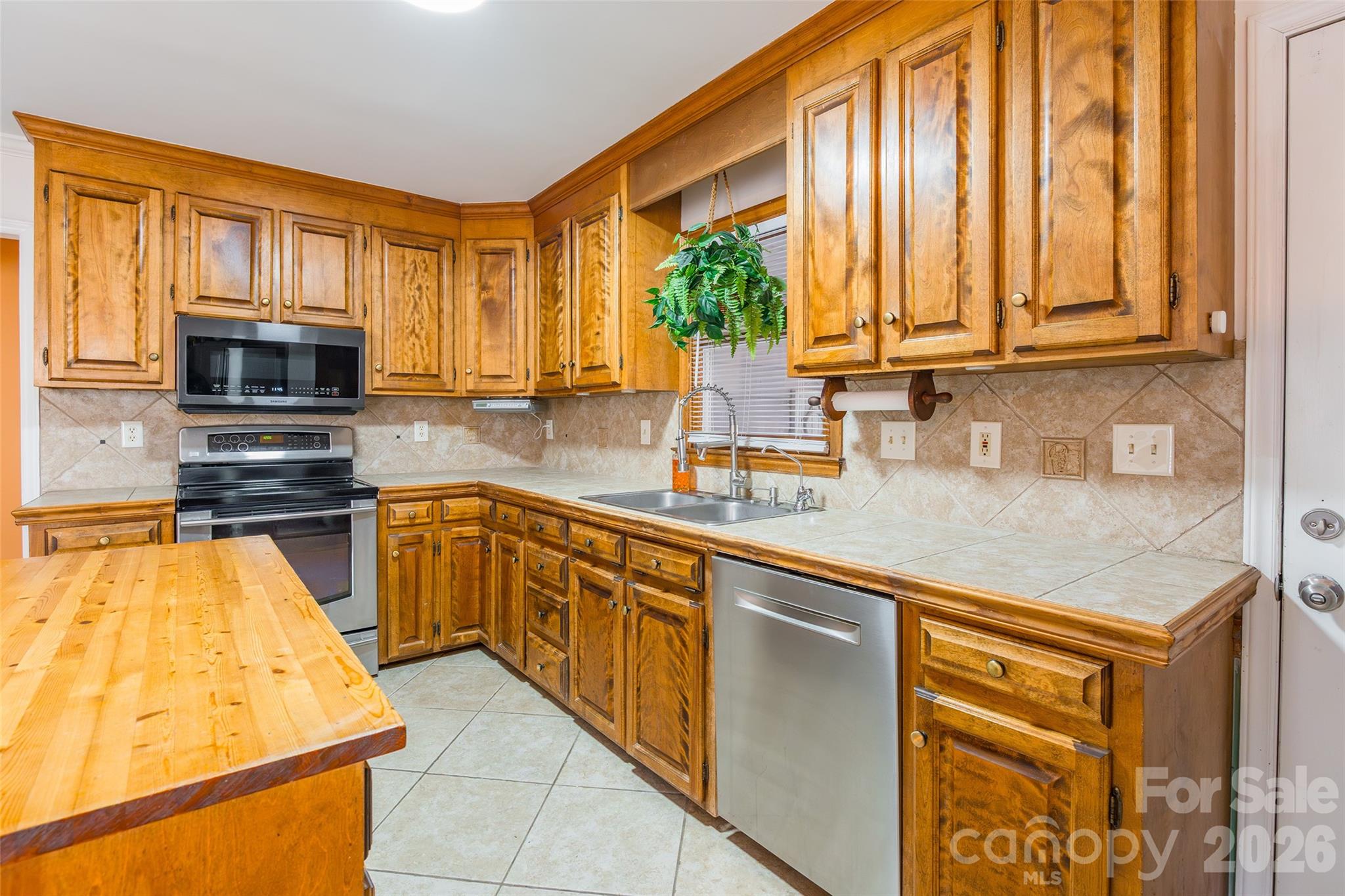 8230 Quail Hollow Drive — Harrisburg