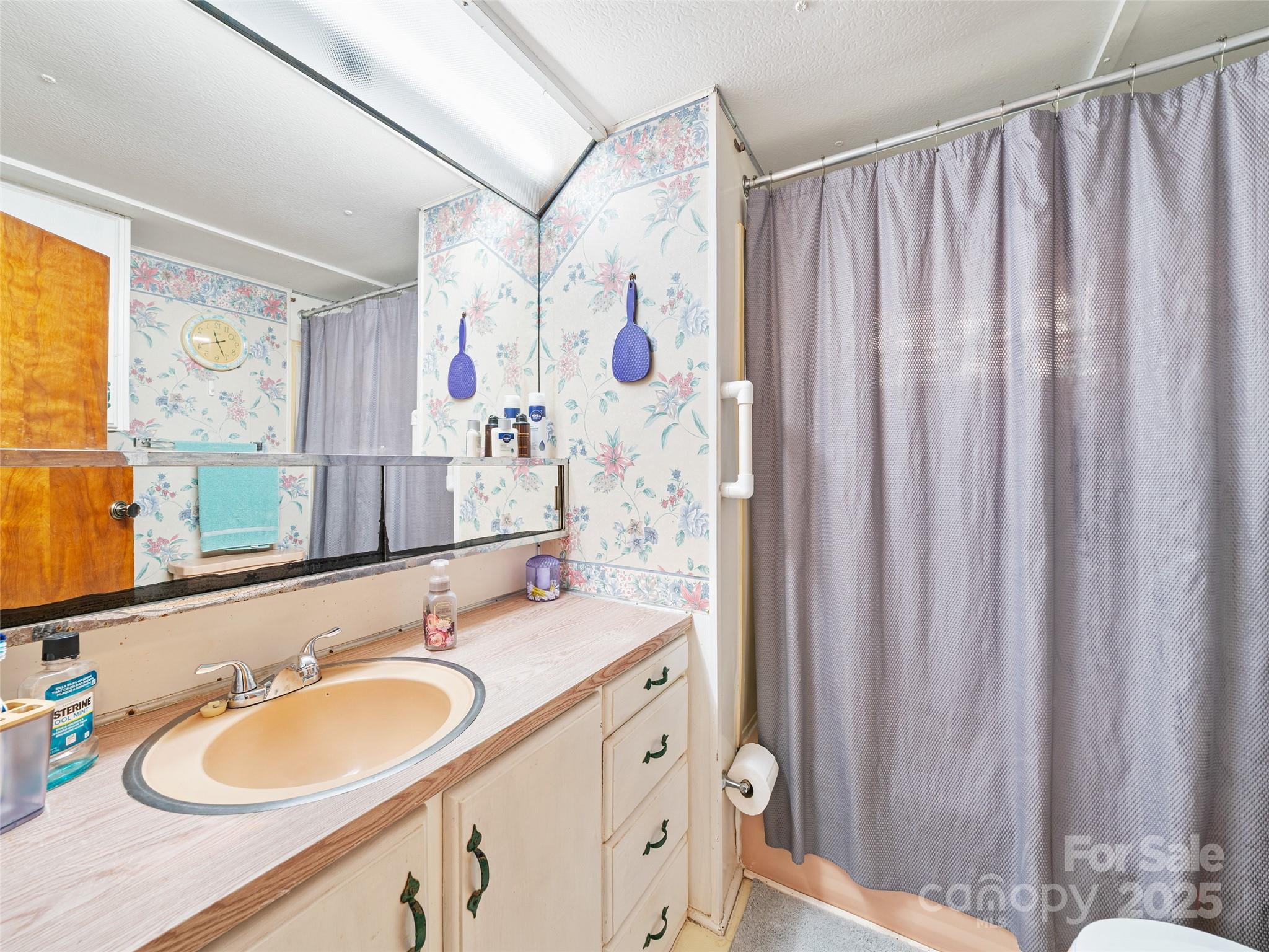 2850 Henson Creek Road — Newland