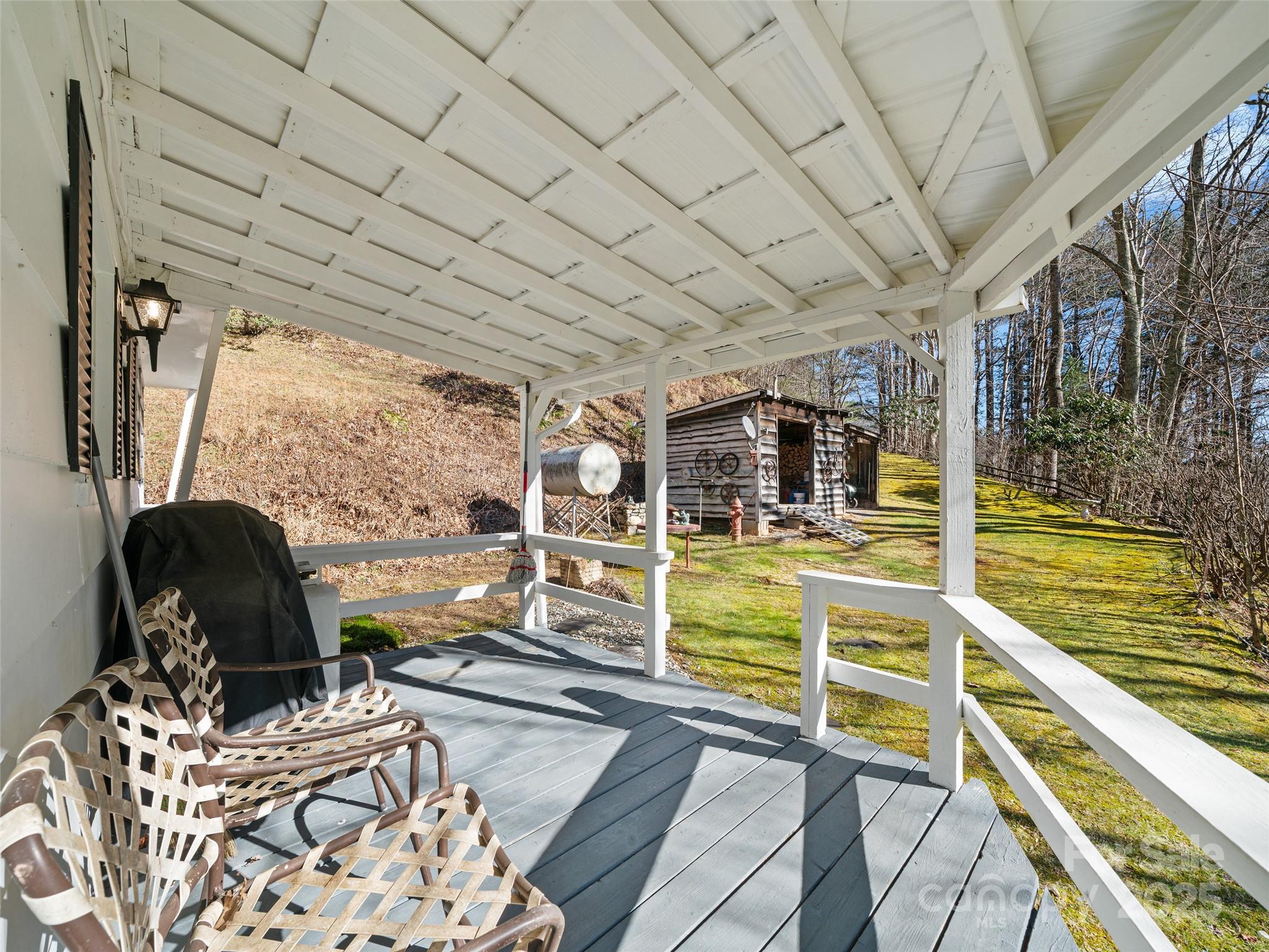 2850 Henson Creek Road — Newland